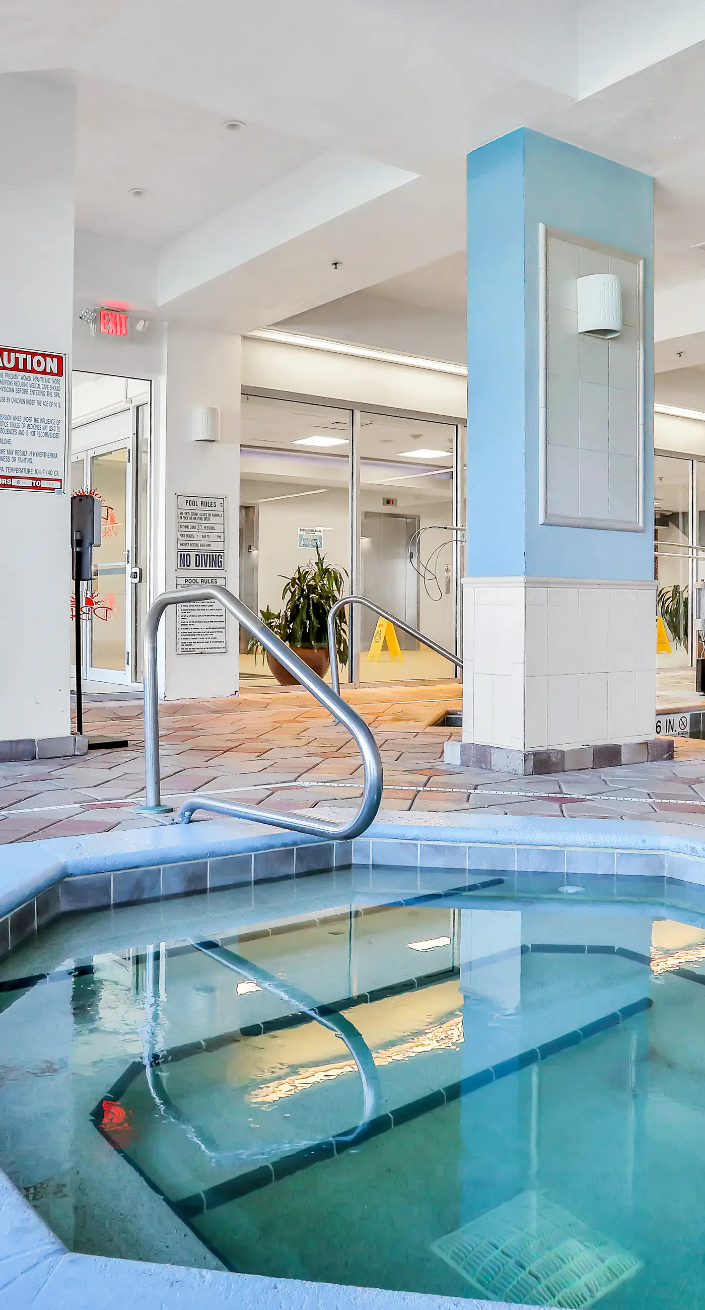 Daytona Beach Resort 426 - You and Me By The Sea