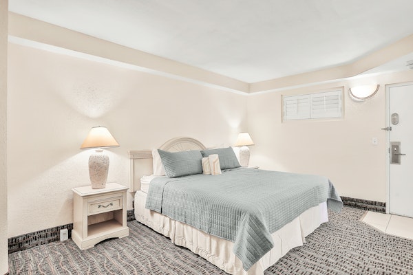 Oceanfront Studio w/ Balcony & Resort Perks Near Boardwalk