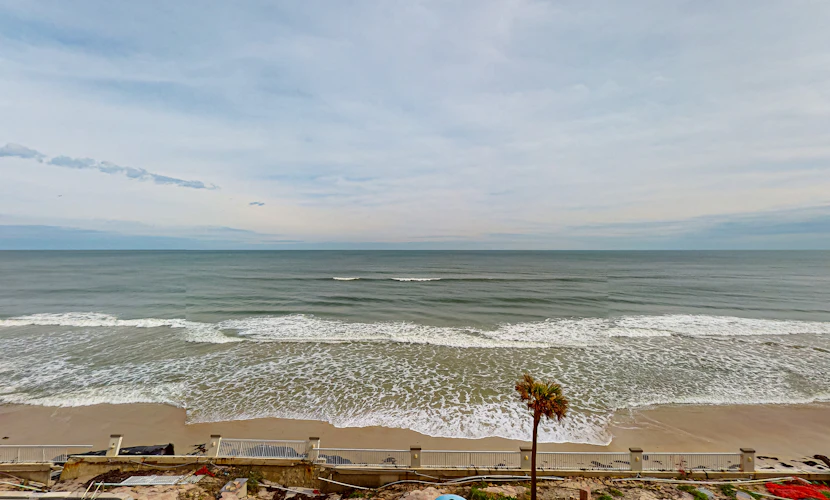 Chic Oceanfront Studio with Balcony, Pool & Direct Beach Access