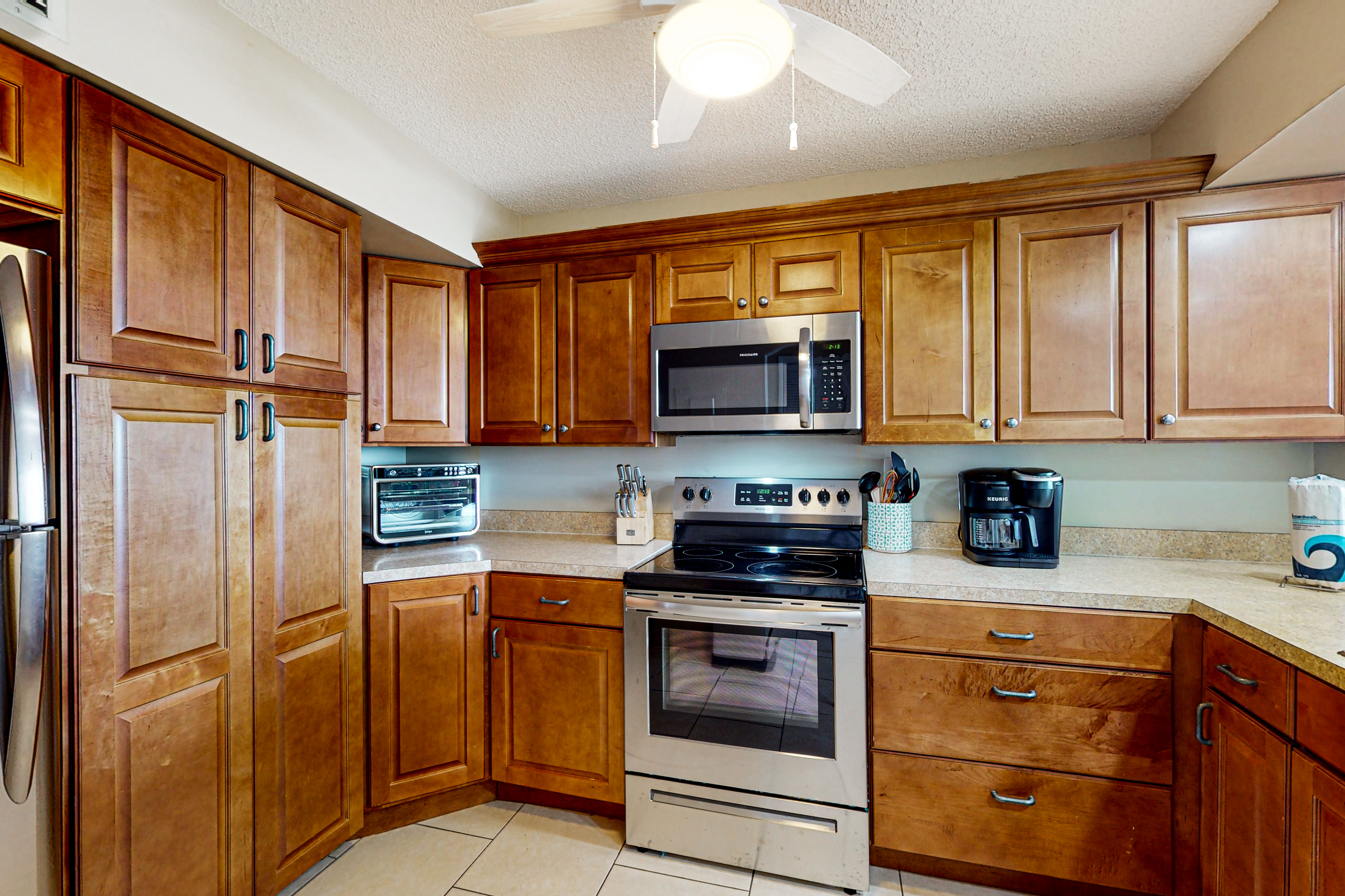 Oceanfront Corner Condo w/ Balcony, Pool, & Rocket Launch Views