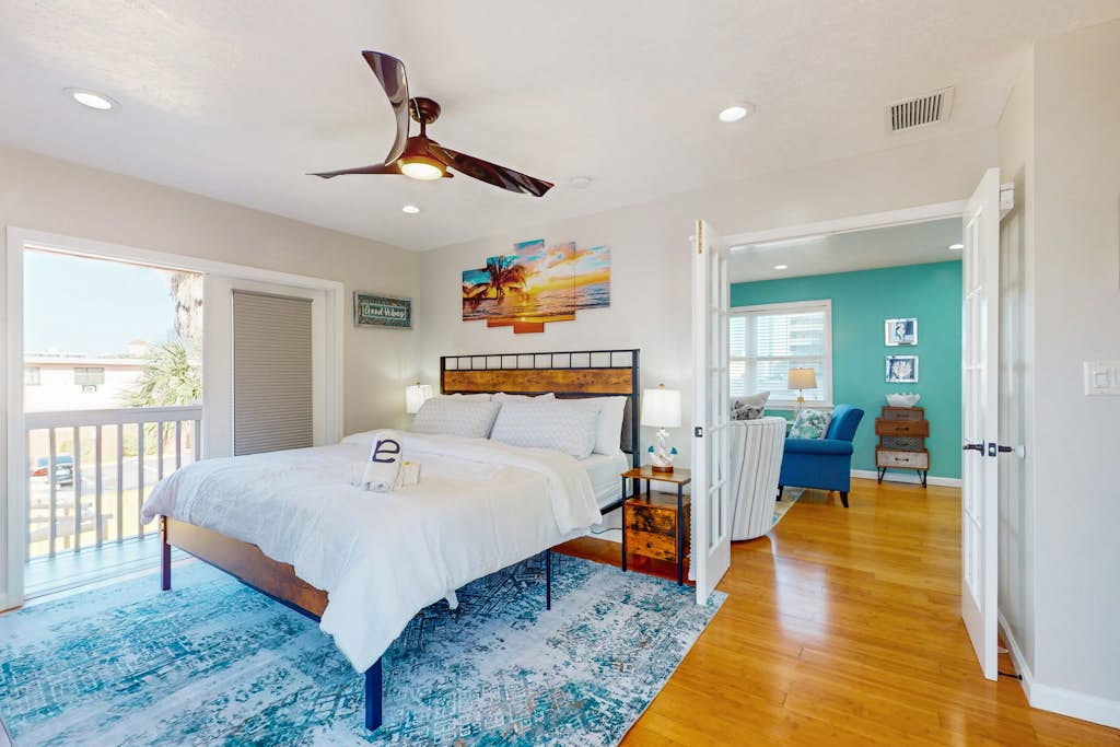 2nd Floor Beachside Duplex Retreat – Dog-Friendly & Steps to Sand