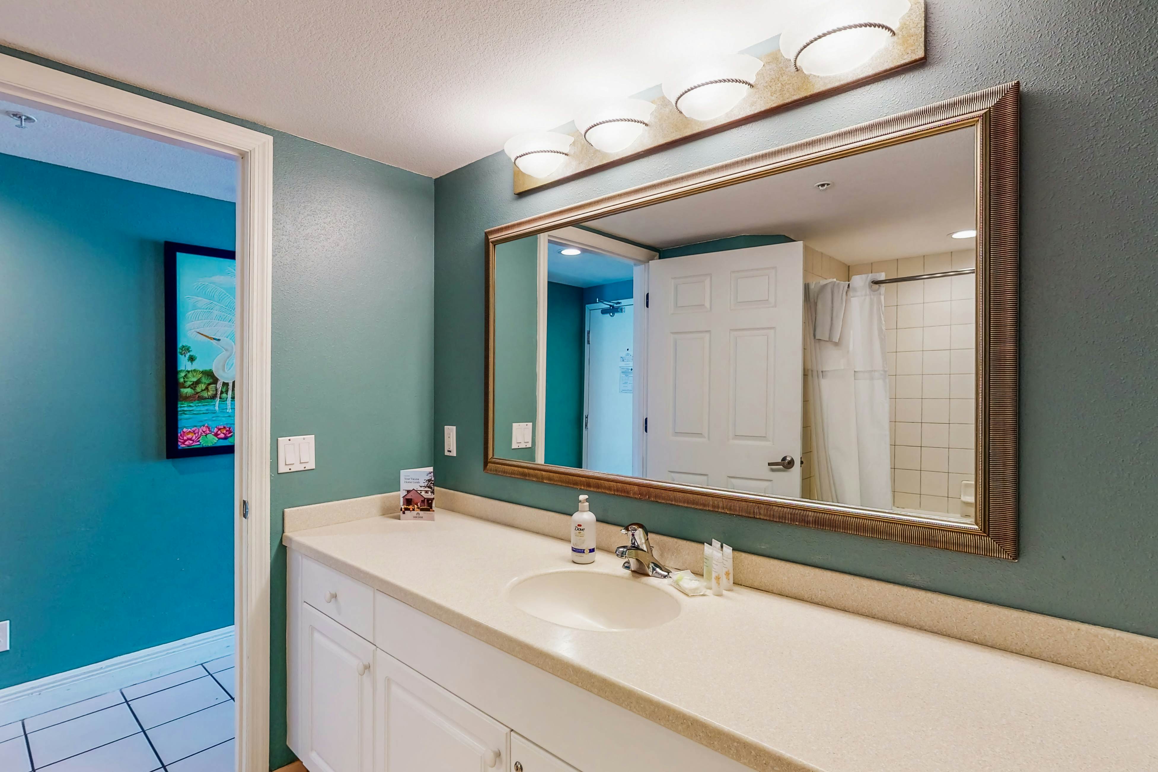 Daytona Beach Resort 1021 - Beach Vibes