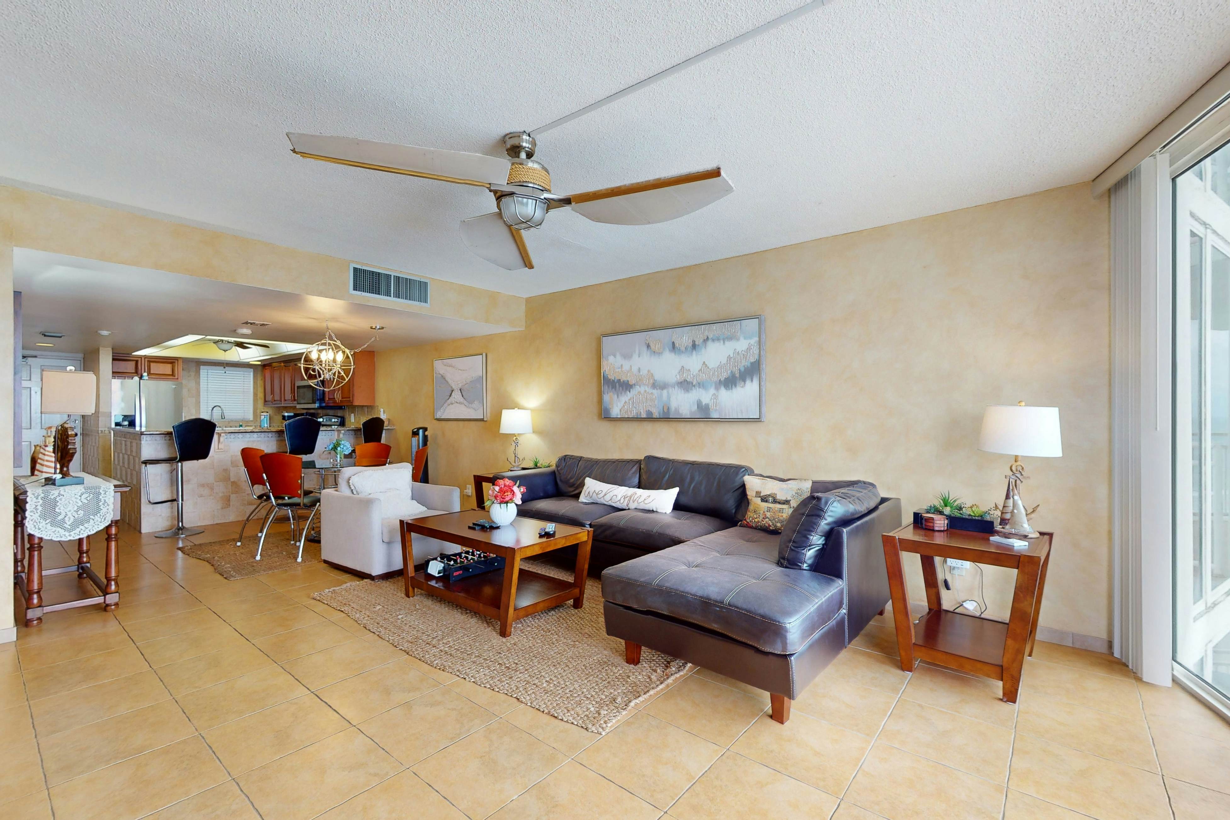 White Surf 606 - Paradise Cove