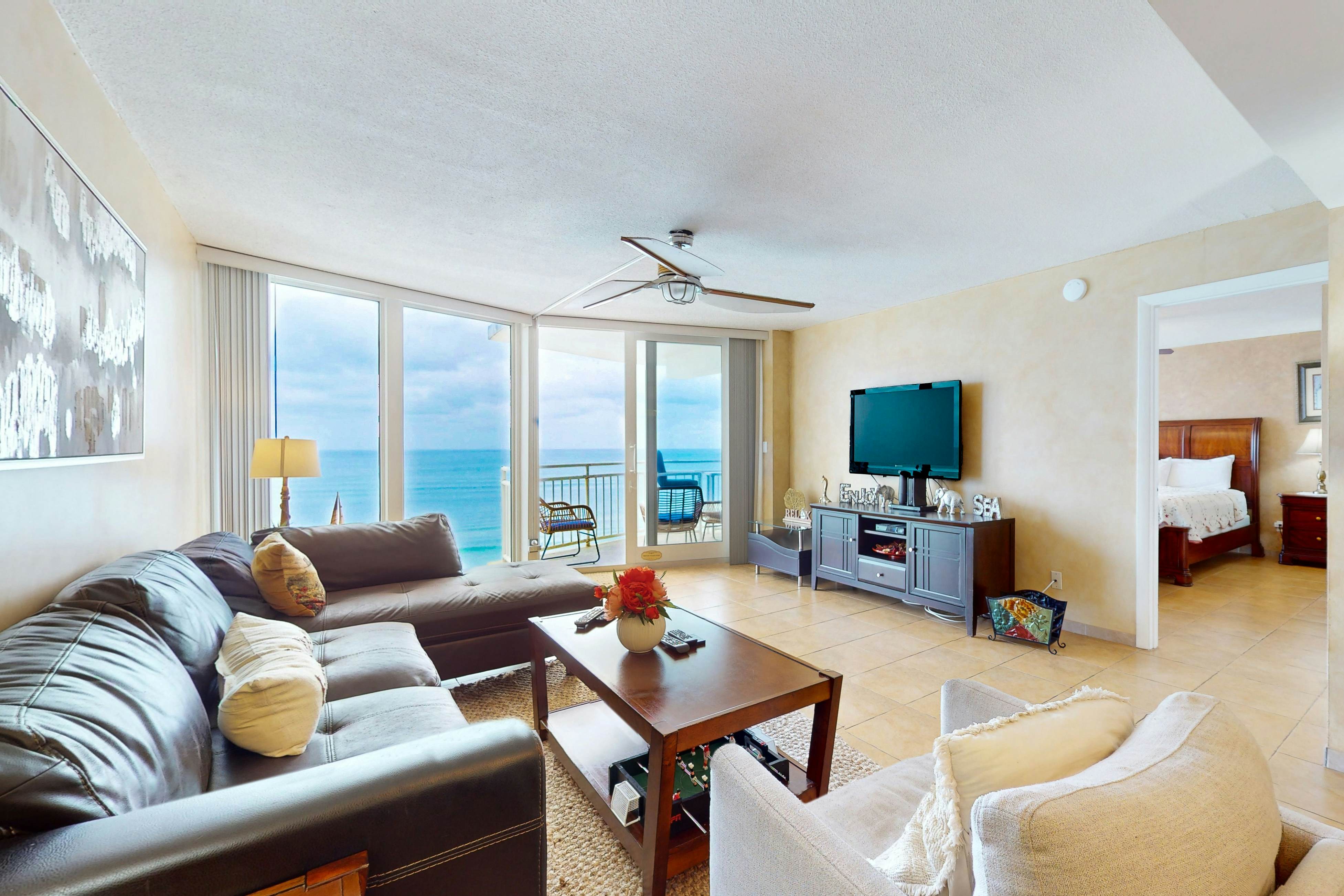 White Surf 606 - Paradise Cove