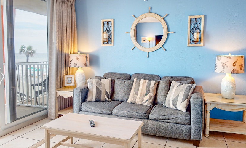 Relaxing Oceanfront Stay with Balcony Views, Pool & Hot Tub Access