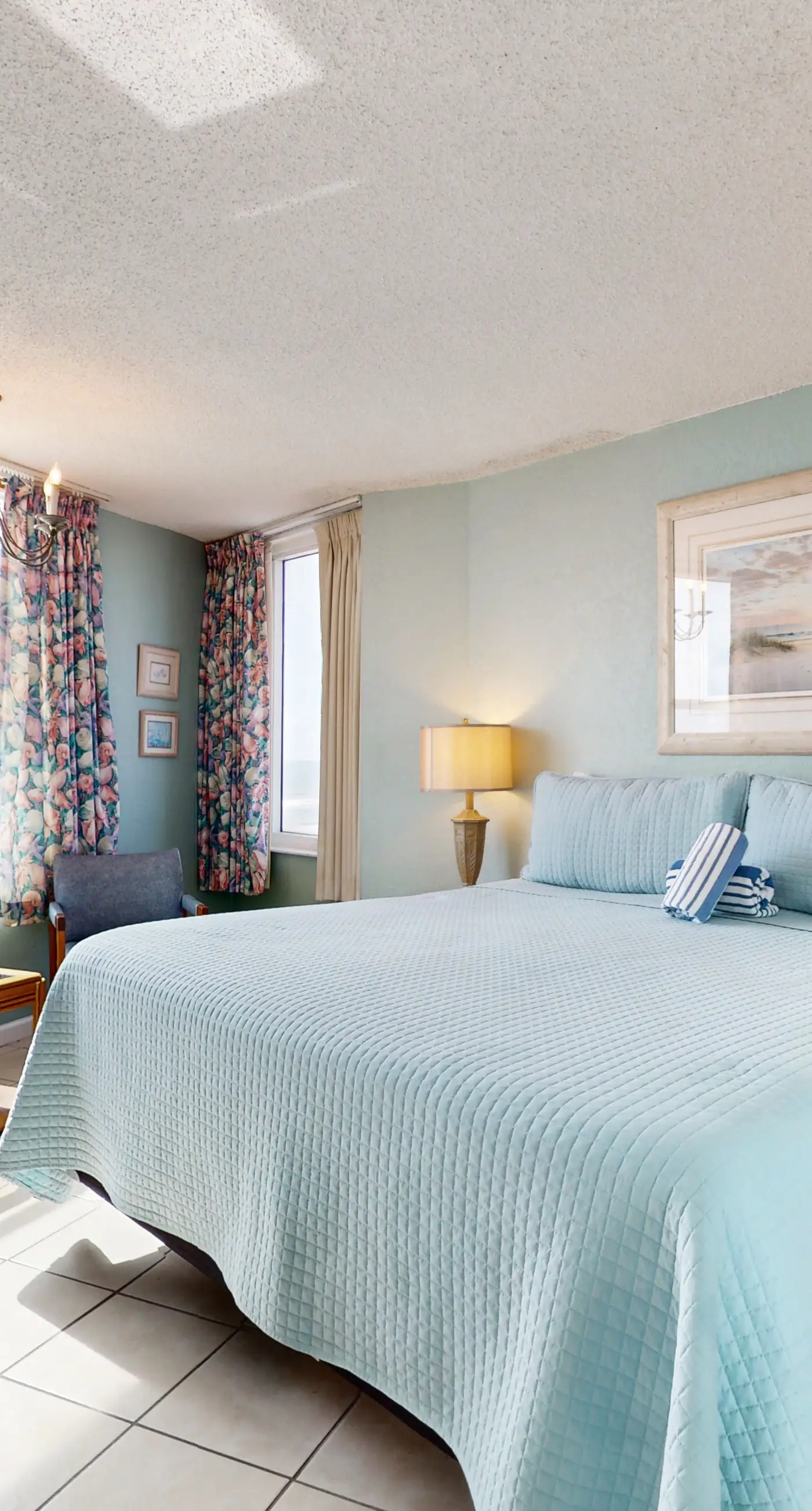 Harbour Beach Resort 401 - Daytona Beach Days