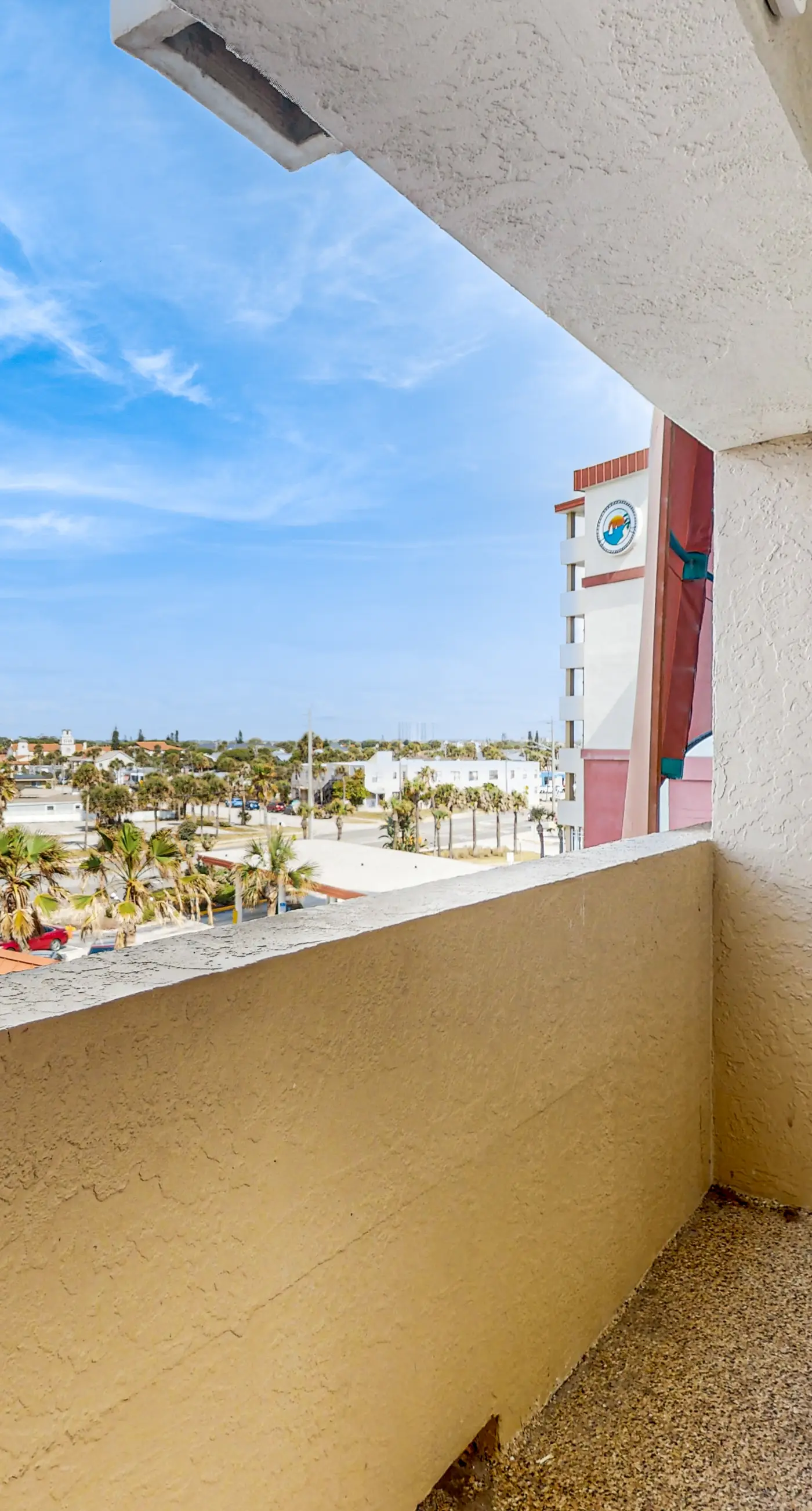 Harbour Beach Resort 401 - Daytona Beach Days