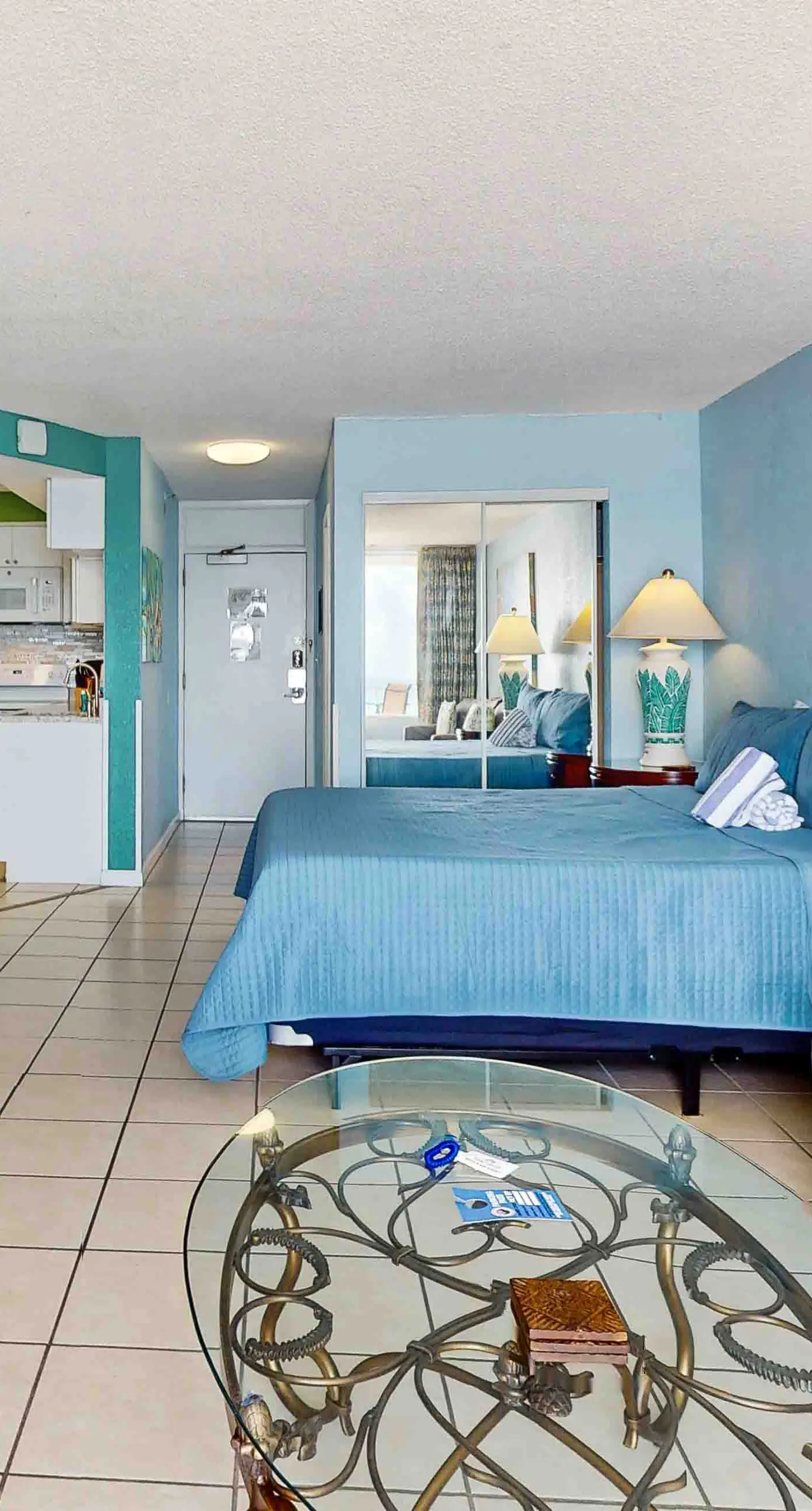 Harbour Beach Resort 401 - Daytona Beach Days