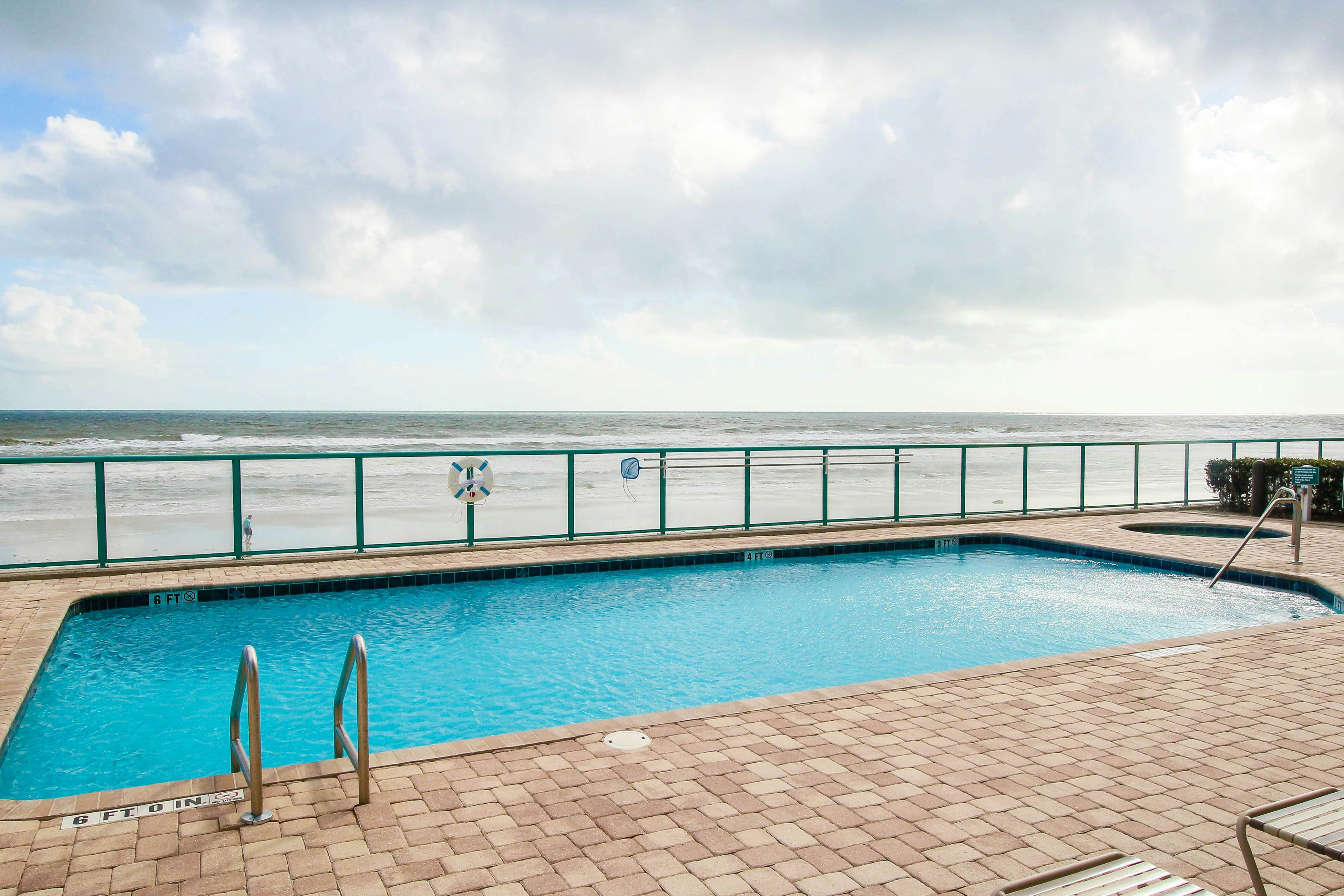 Grande Towers 702 - Ocean Paradise