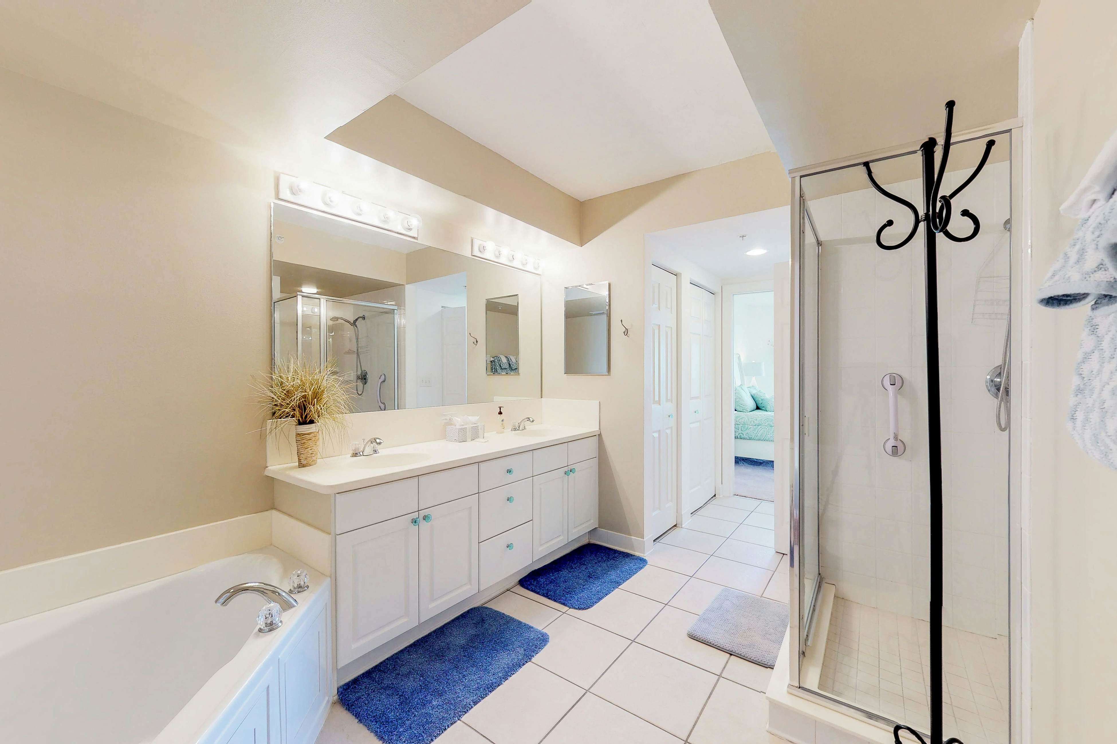 Grande Towers 702 - Ocean Paradise