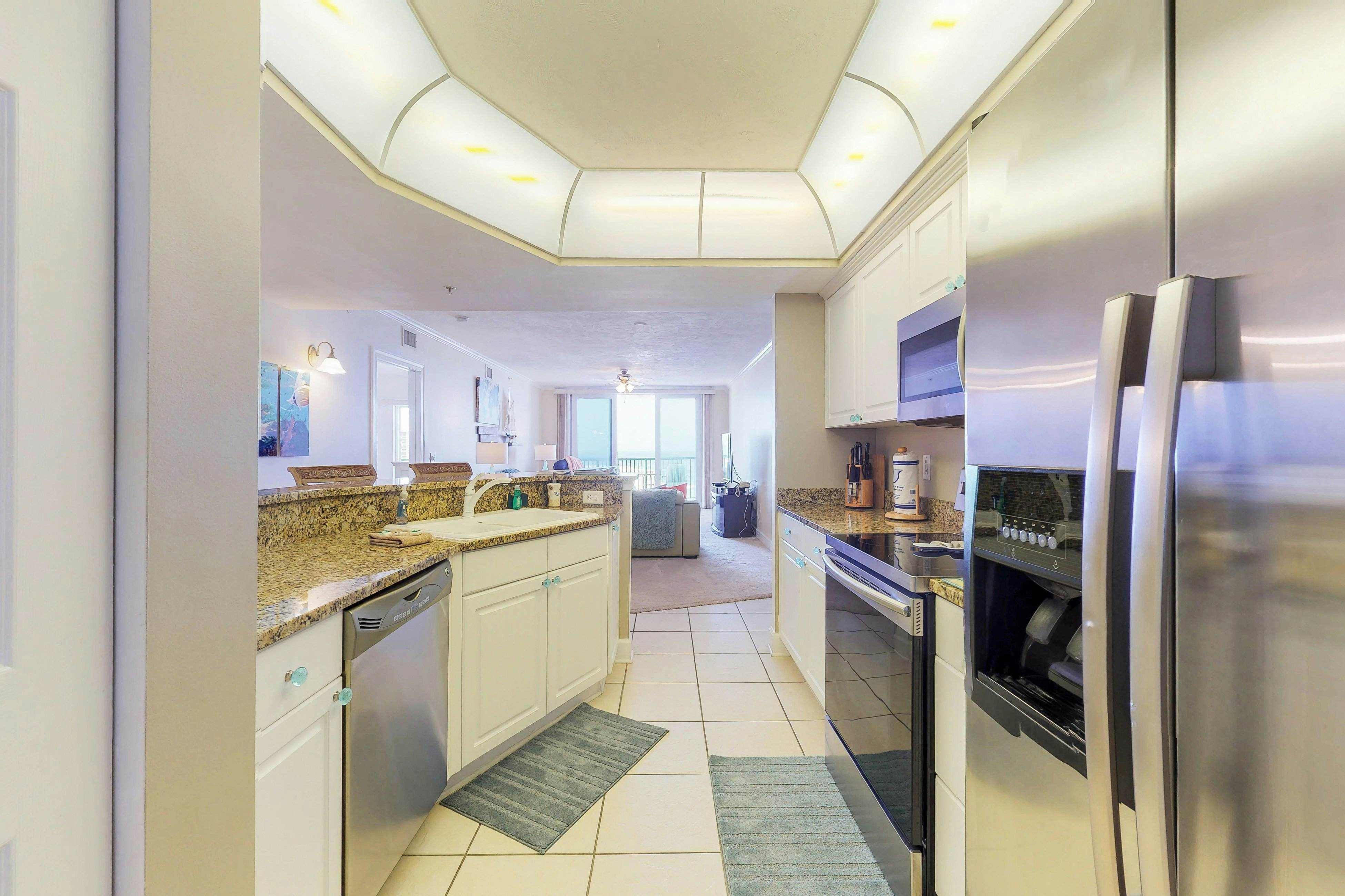 Grande Towers 702 - Ocean Paradise