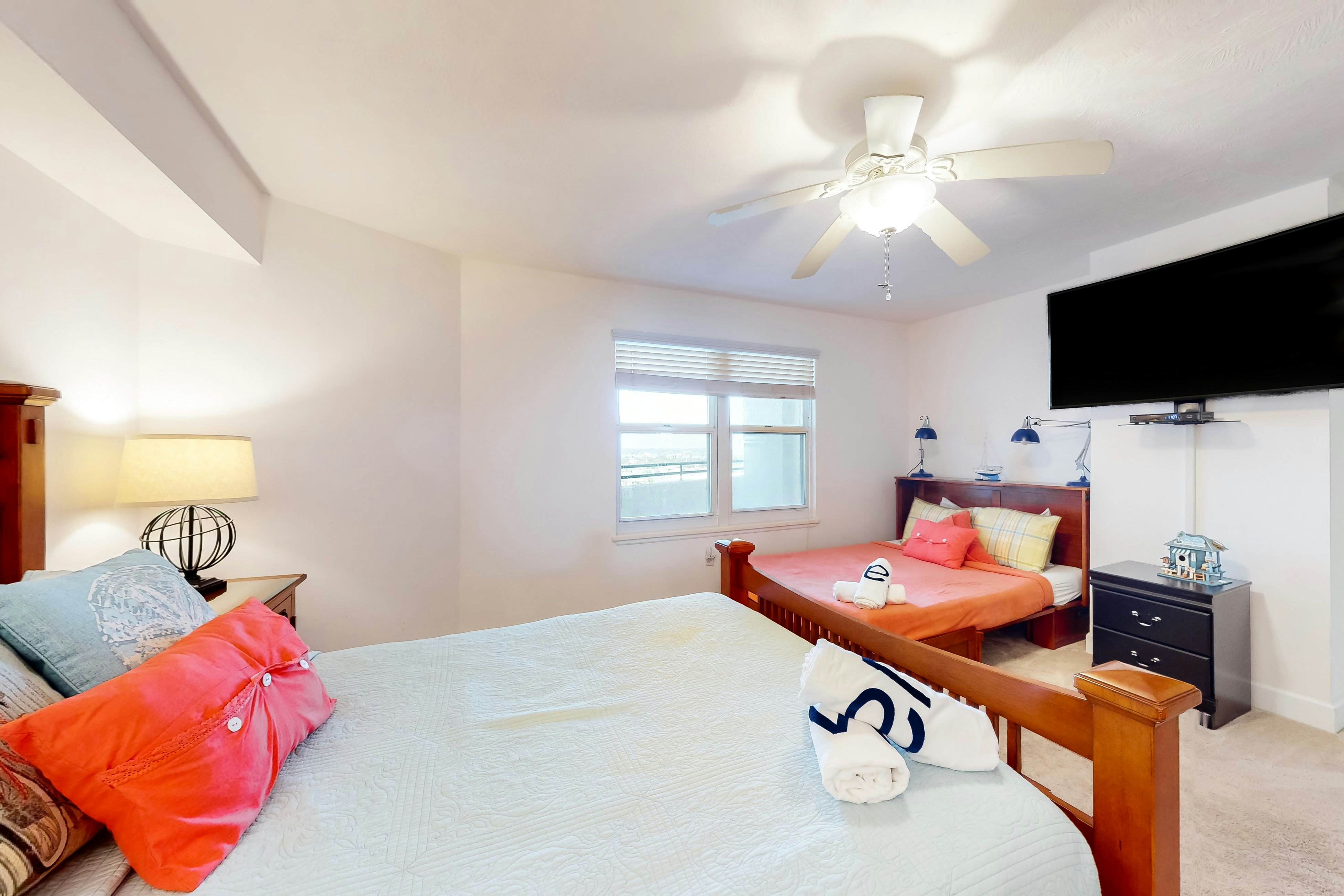 Grande Towers 702 - Ocean Paradise