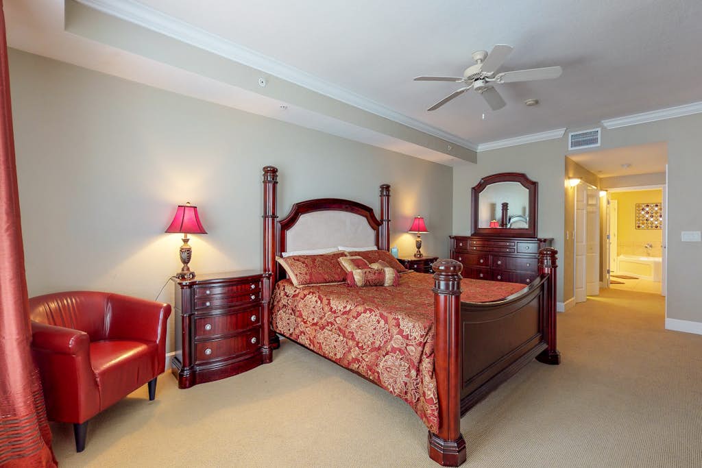 Oceanfront Condo w/ 3 Pools, Hot Tubs & Beach Access