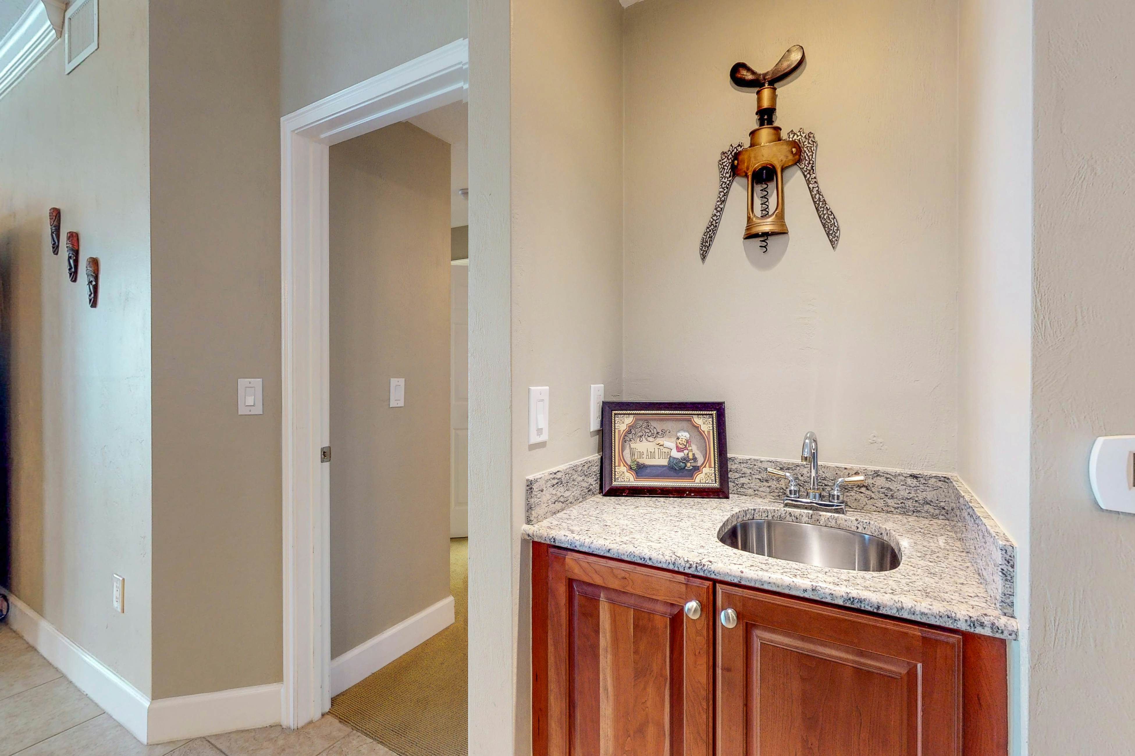 The St. Maarten 1106 - Eleventh Heaven