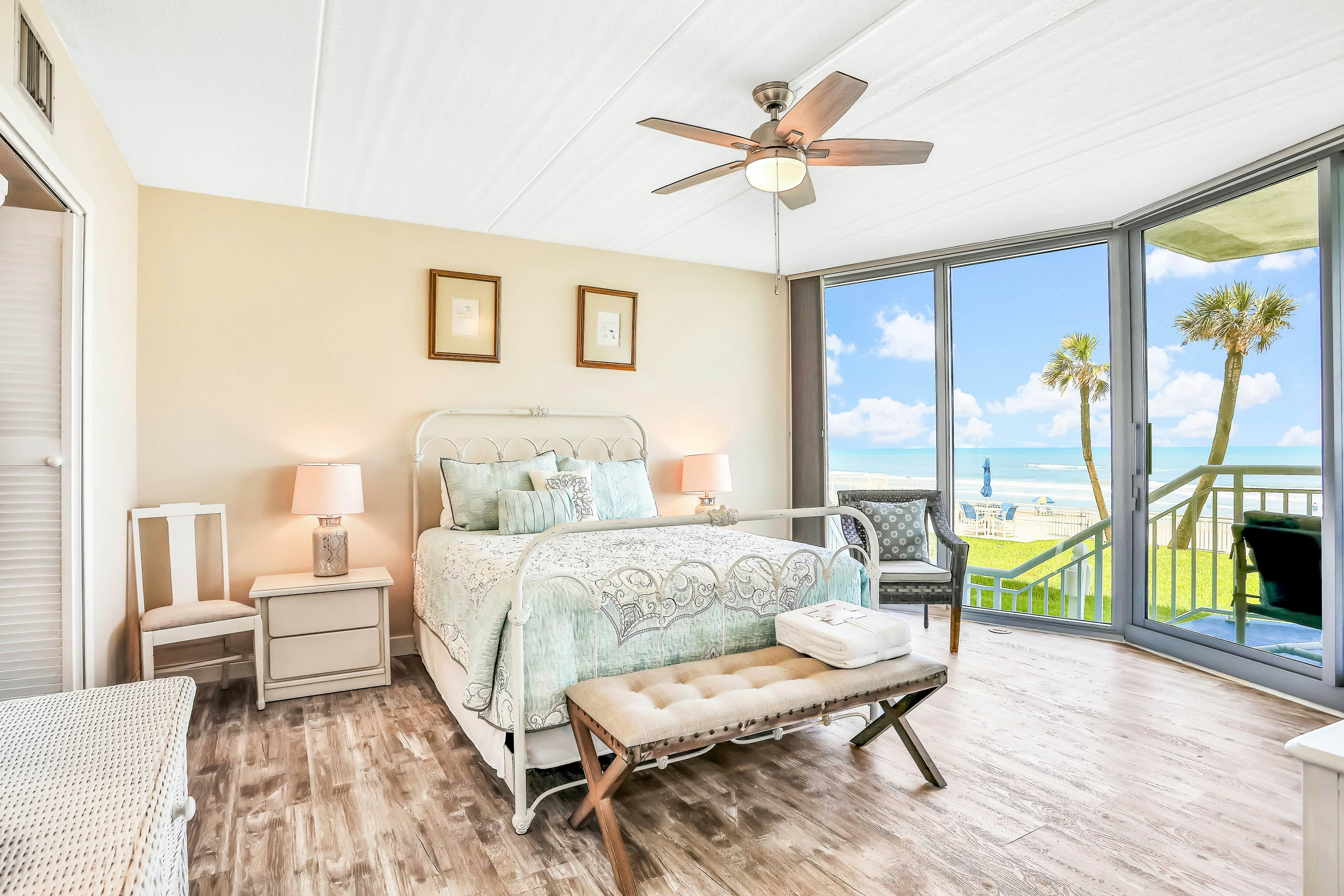 Surfside Club 109 - Blue Umbrella