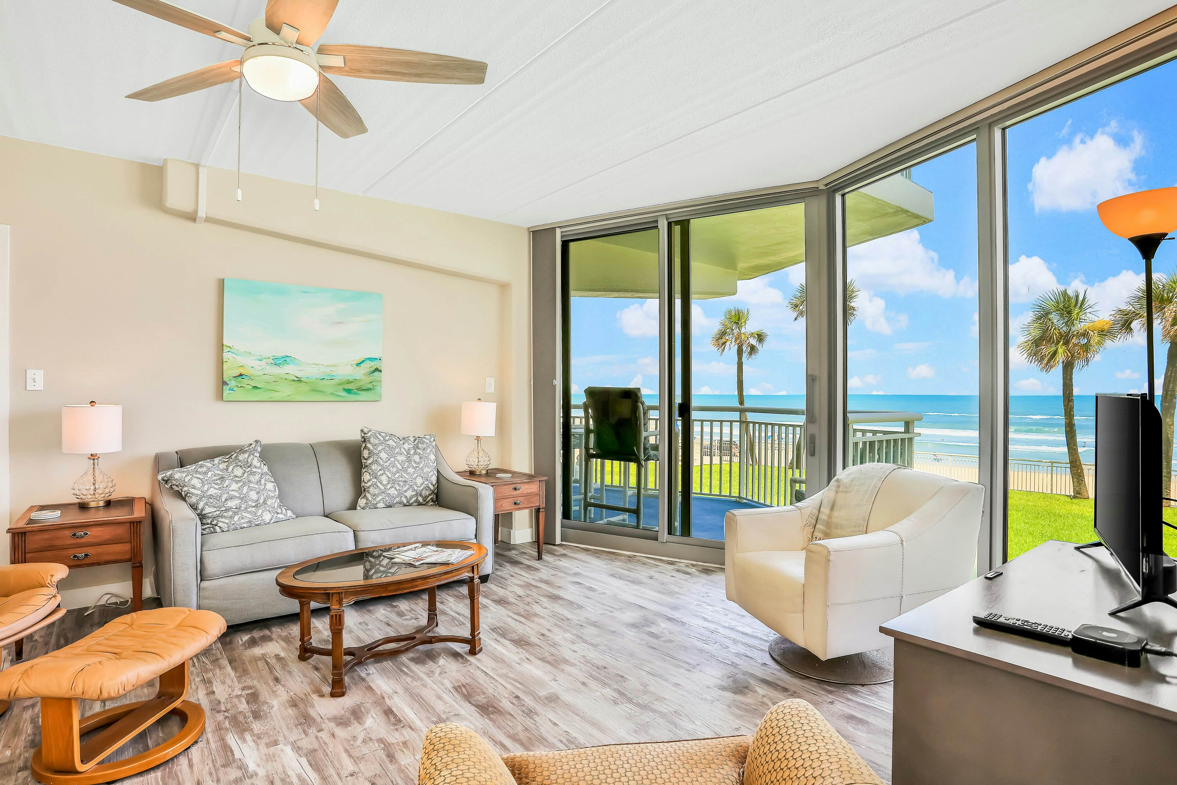 Surfside Club 109 - Blue Umbrella