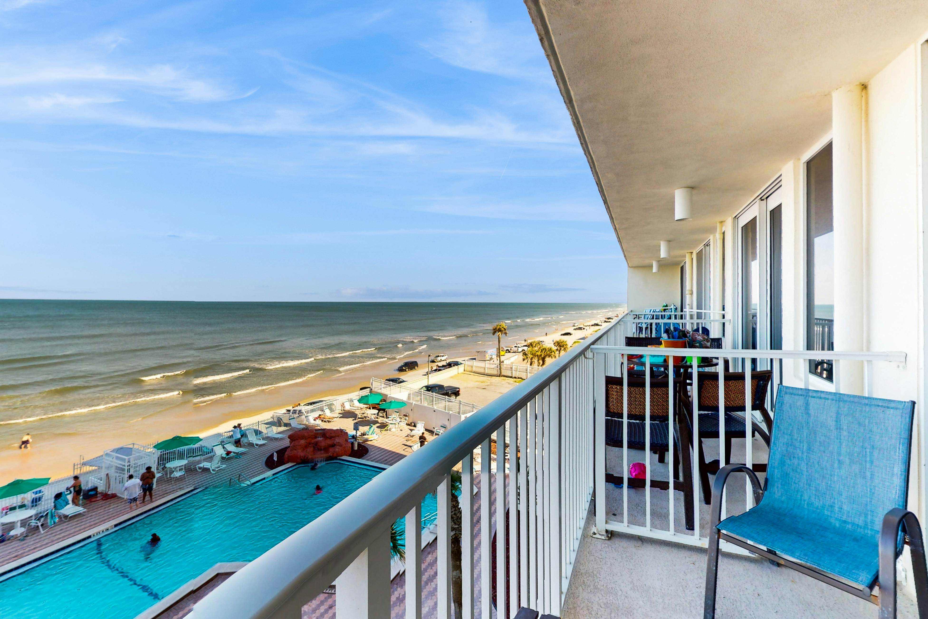 Harbour Beach Resort 404 - Daytona Delight