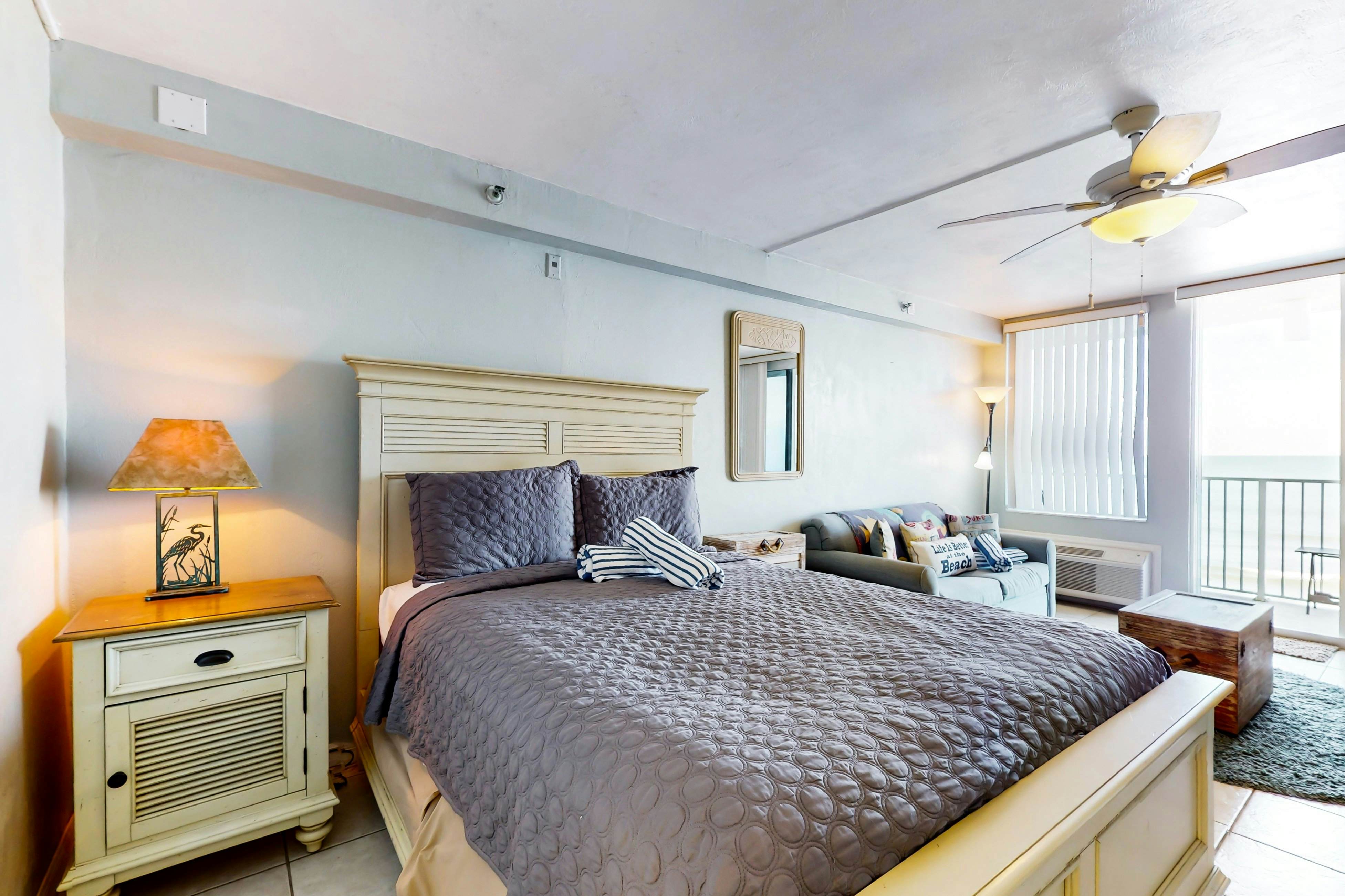 Harbour Beach Resort 404 - Daytona Delight