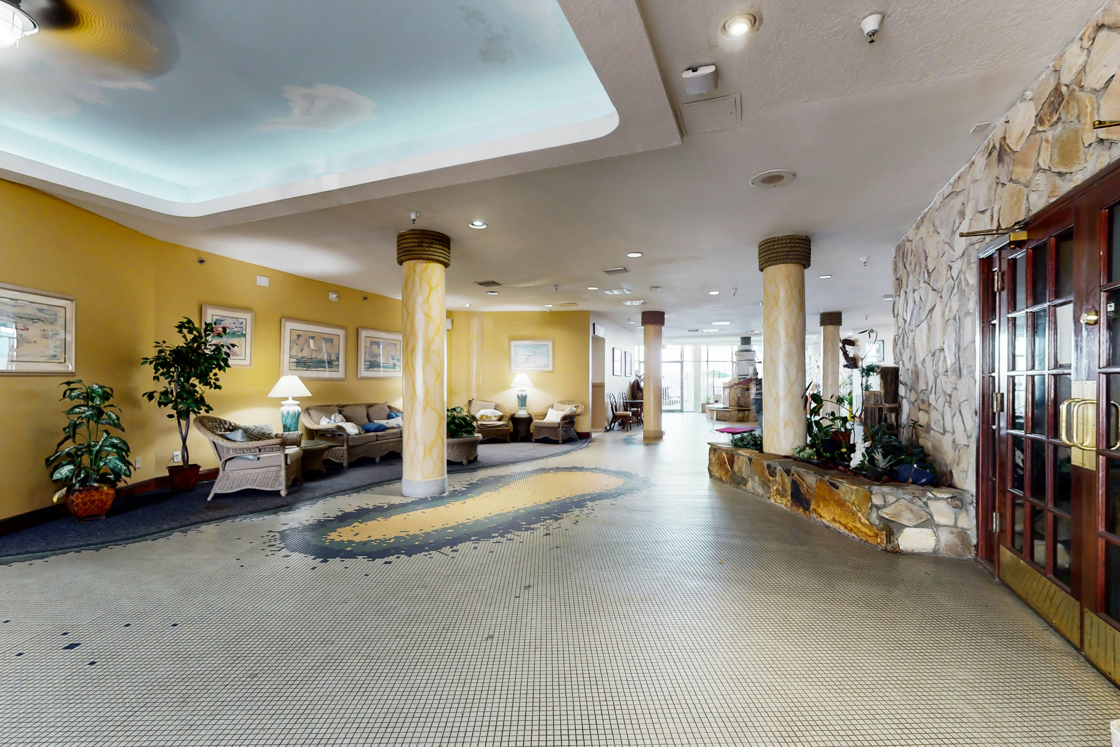 Harbour Beach Resort 404 - Daytona Delight