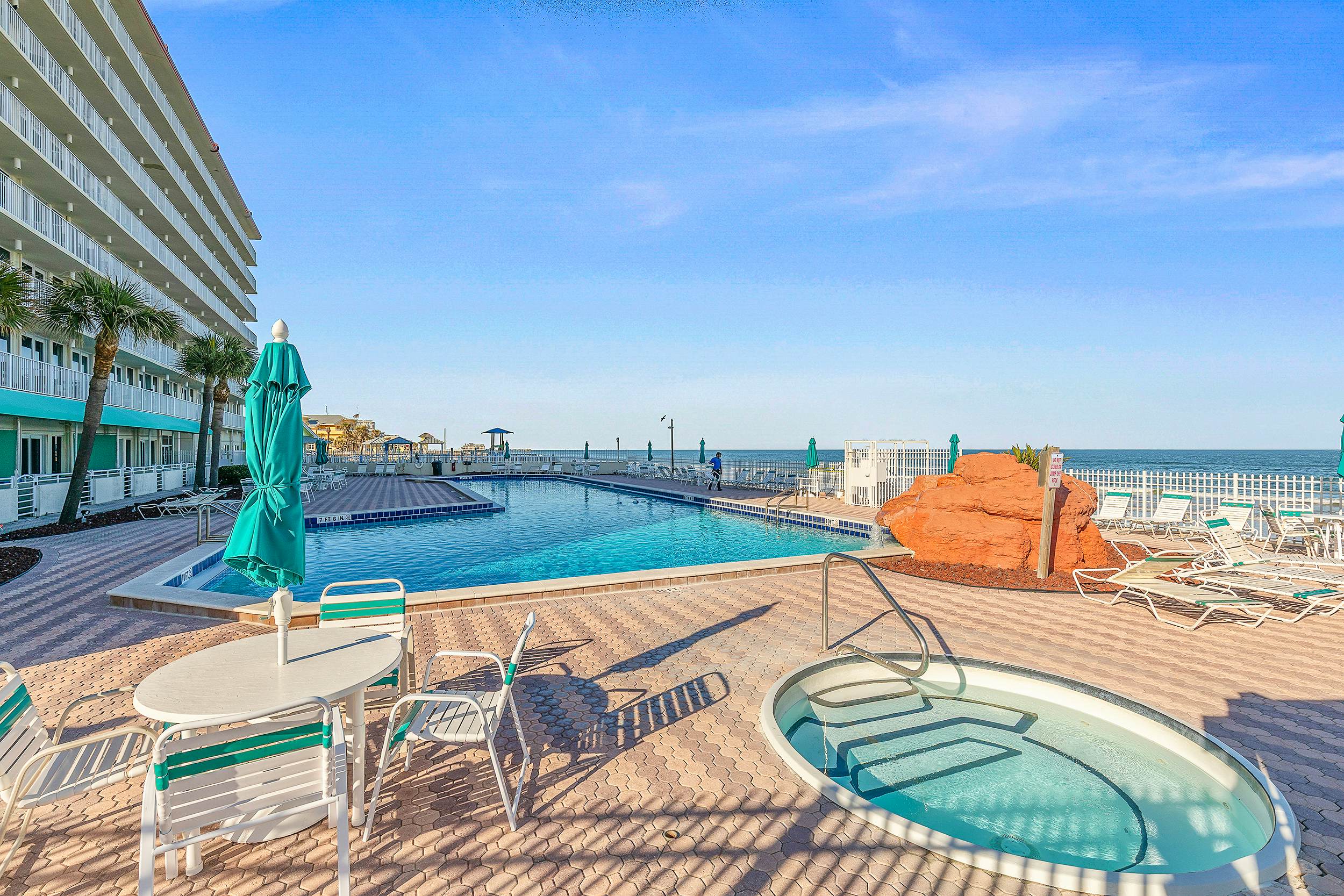 Harbour Beach Resort 511