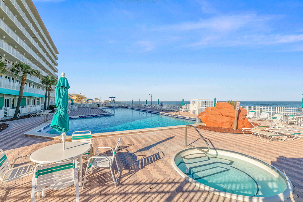 Harbour Beach Resort 511