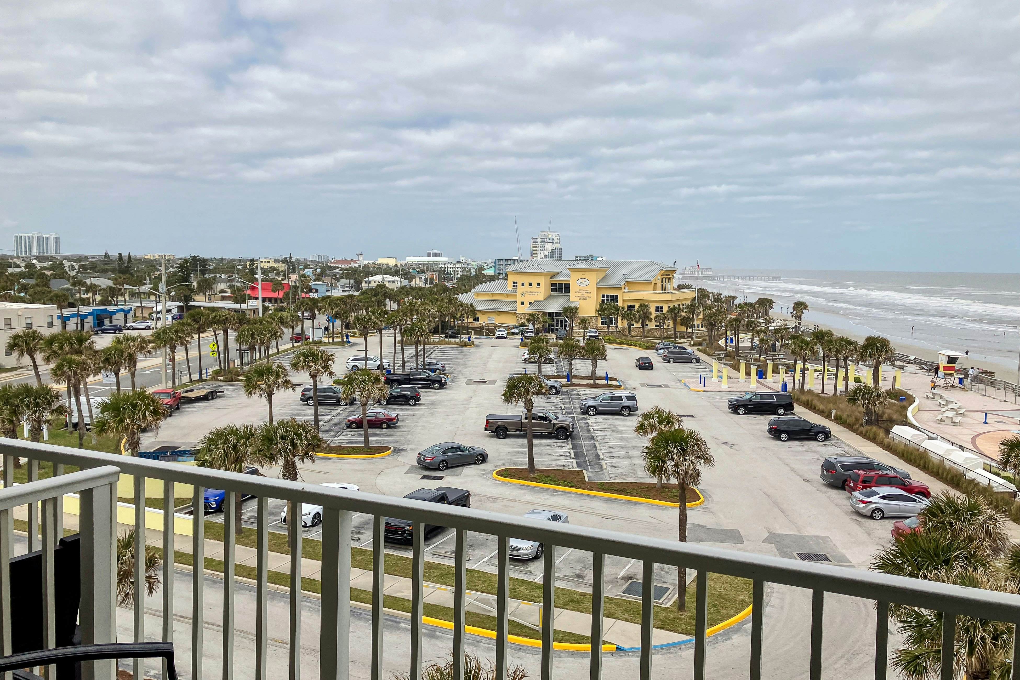 Harbour Beach Resort 518