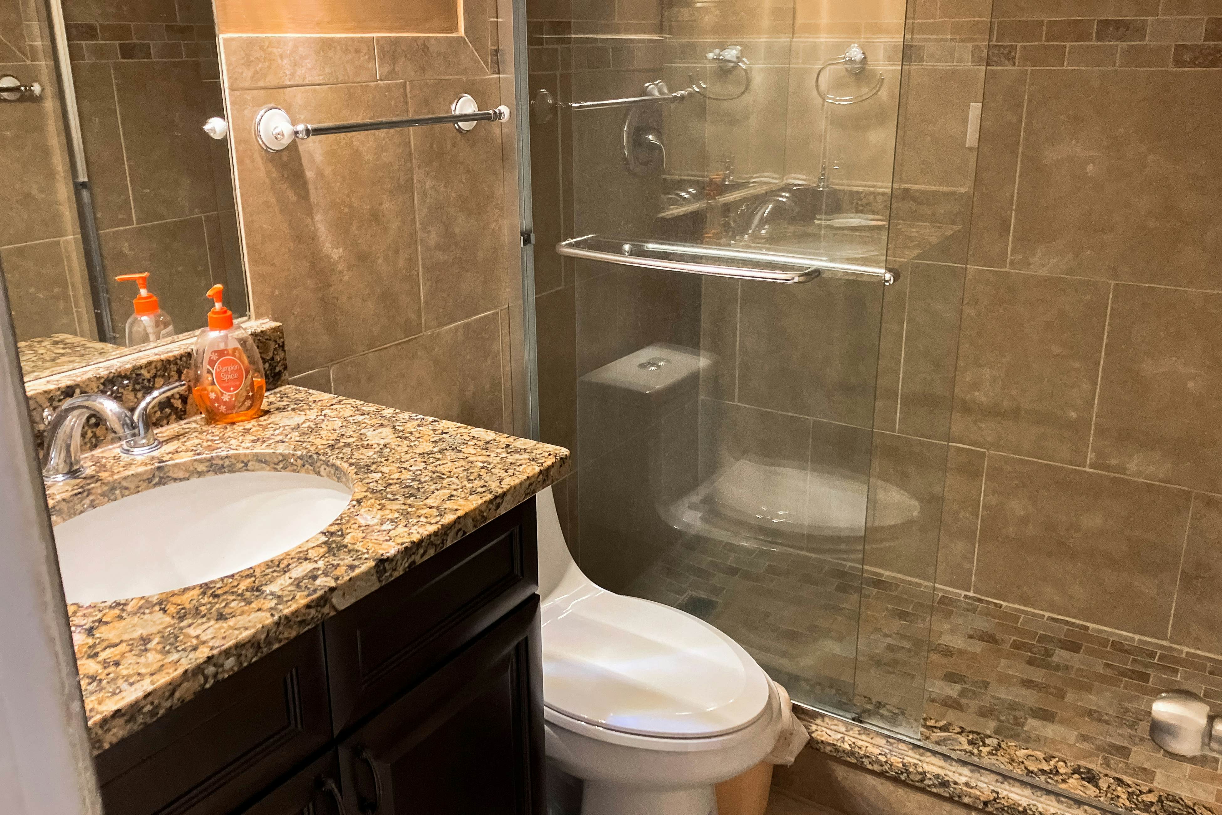 Harbour Beach Resort 808