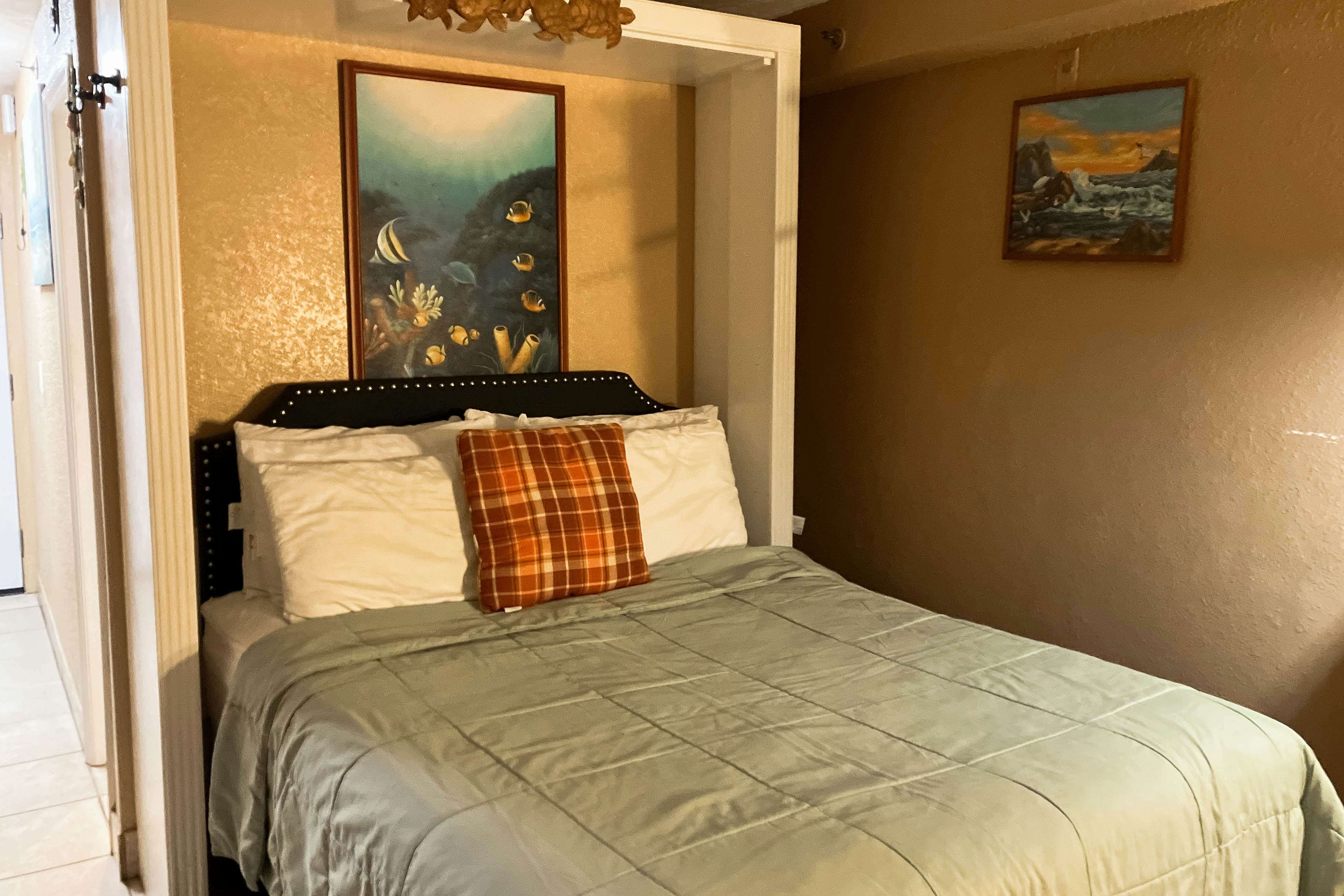 Harbour Beach Resort 808