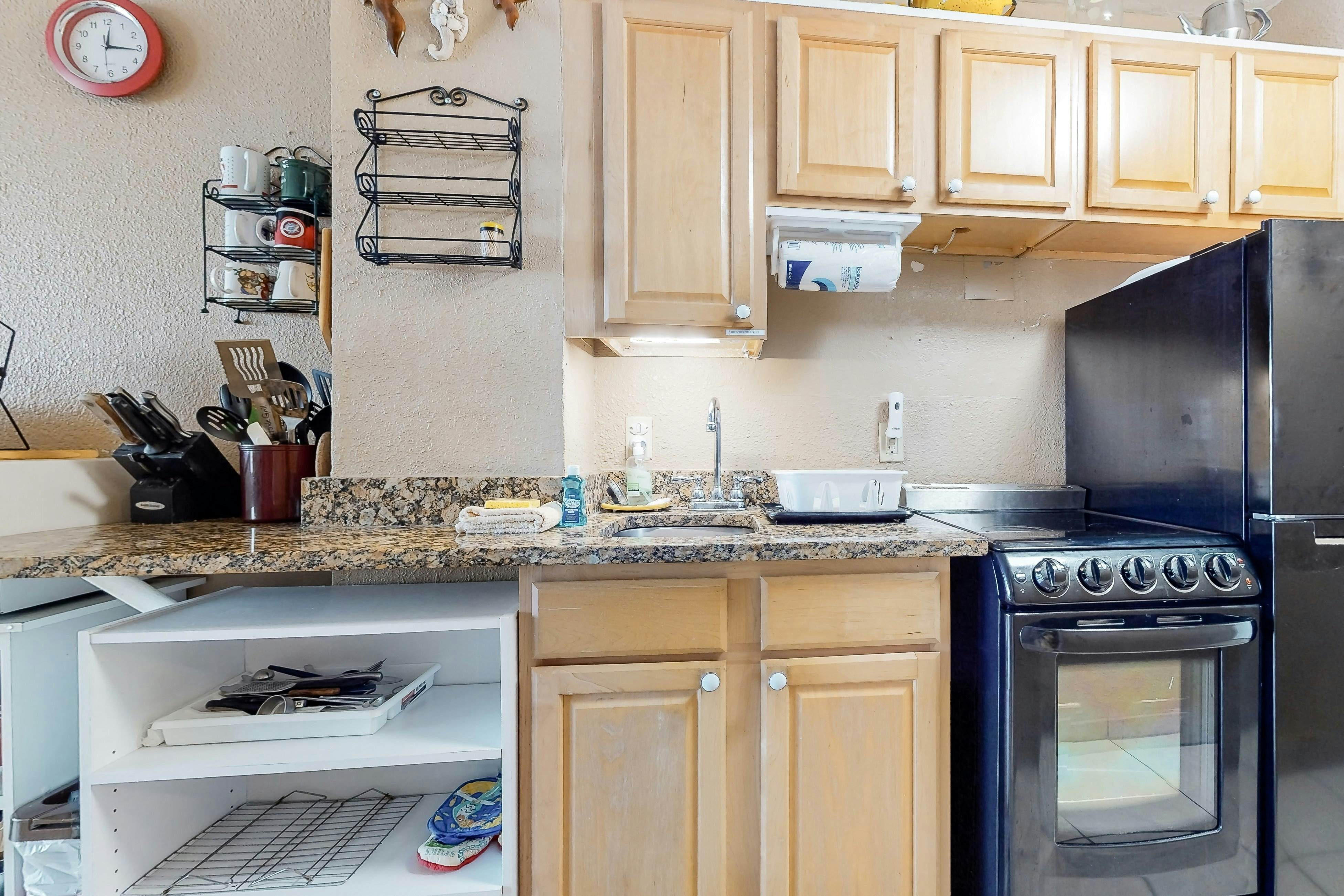 Harbour Beach Resort 808