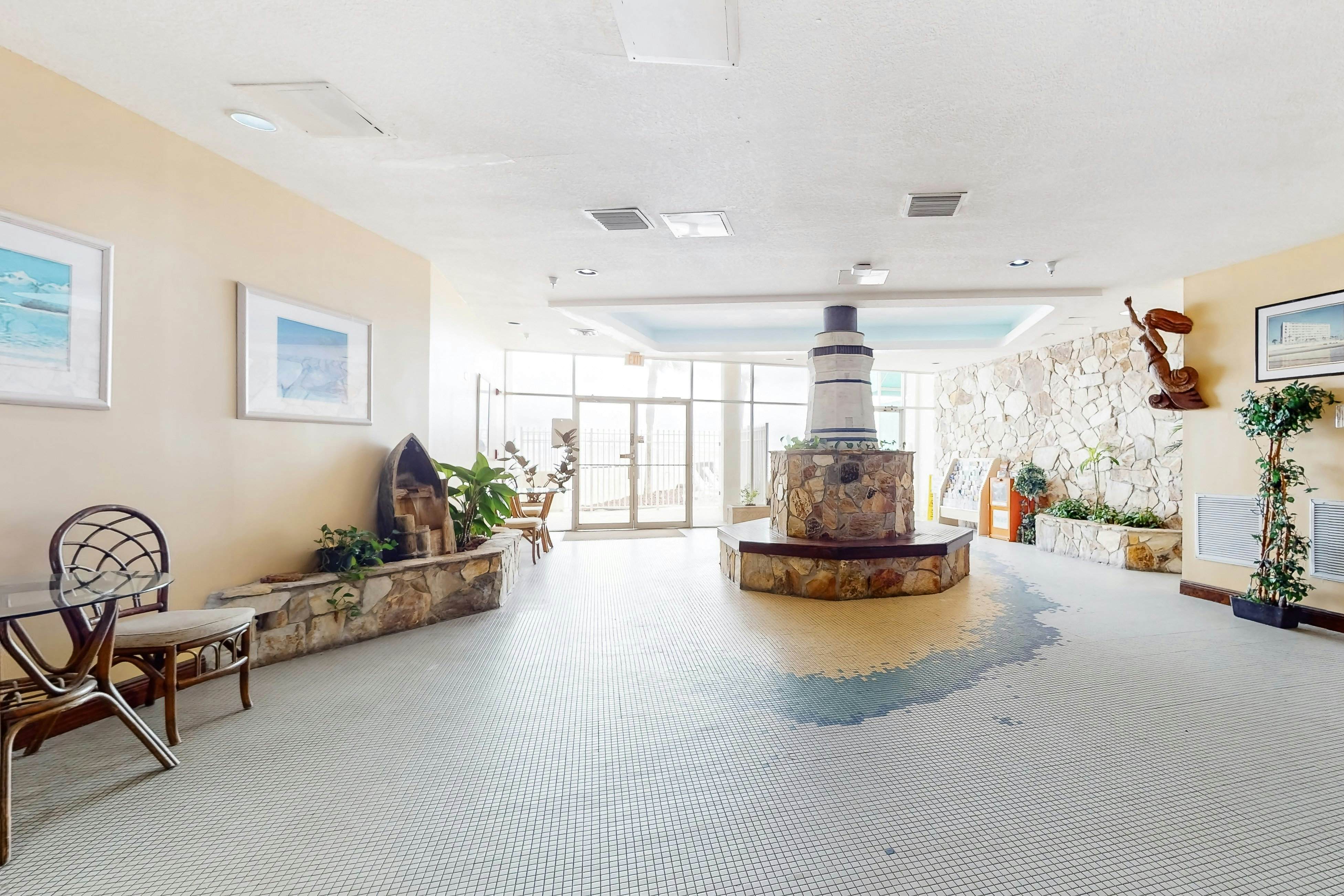 Harbour Beach Resort 808