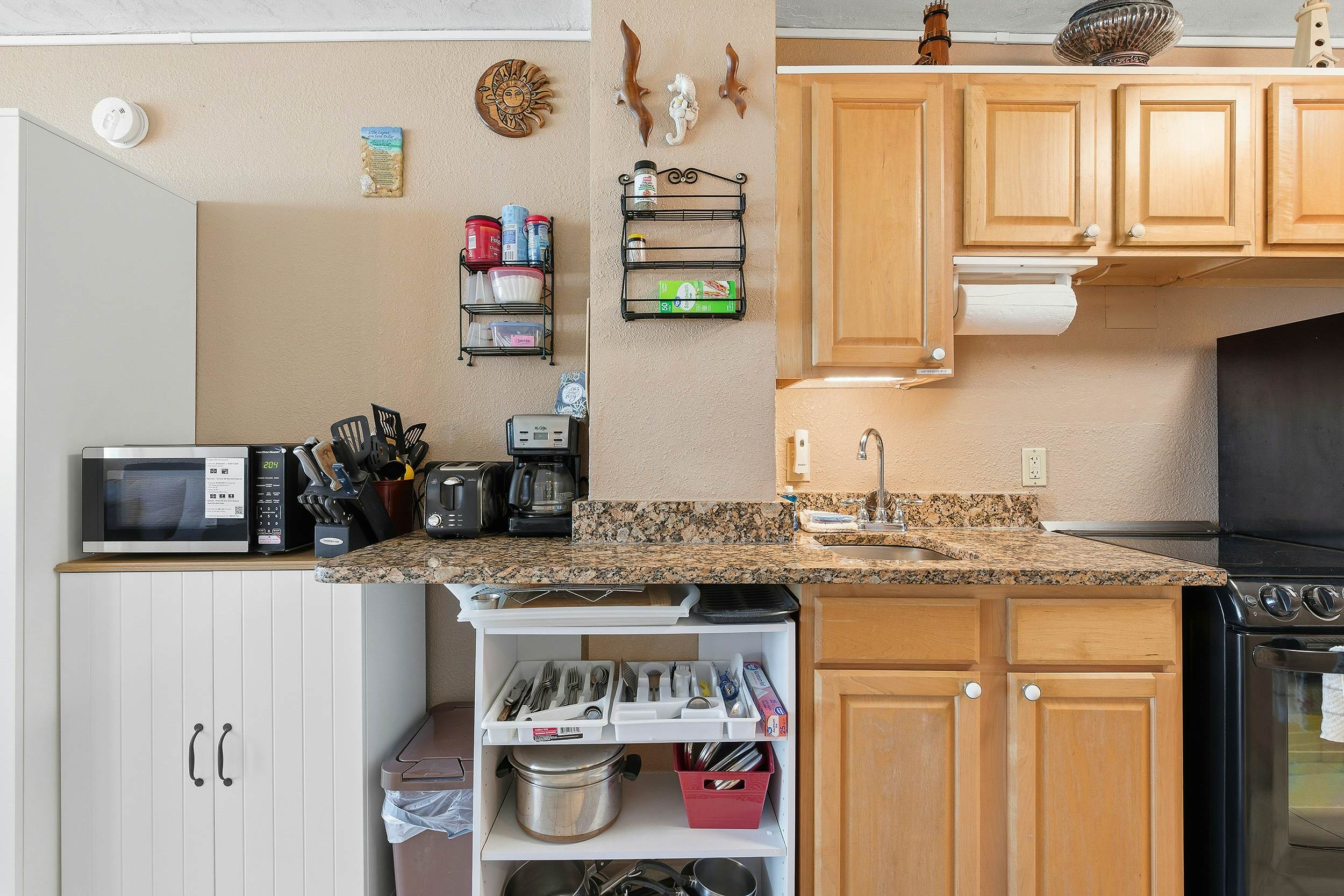 Harbour Beach Resort 808