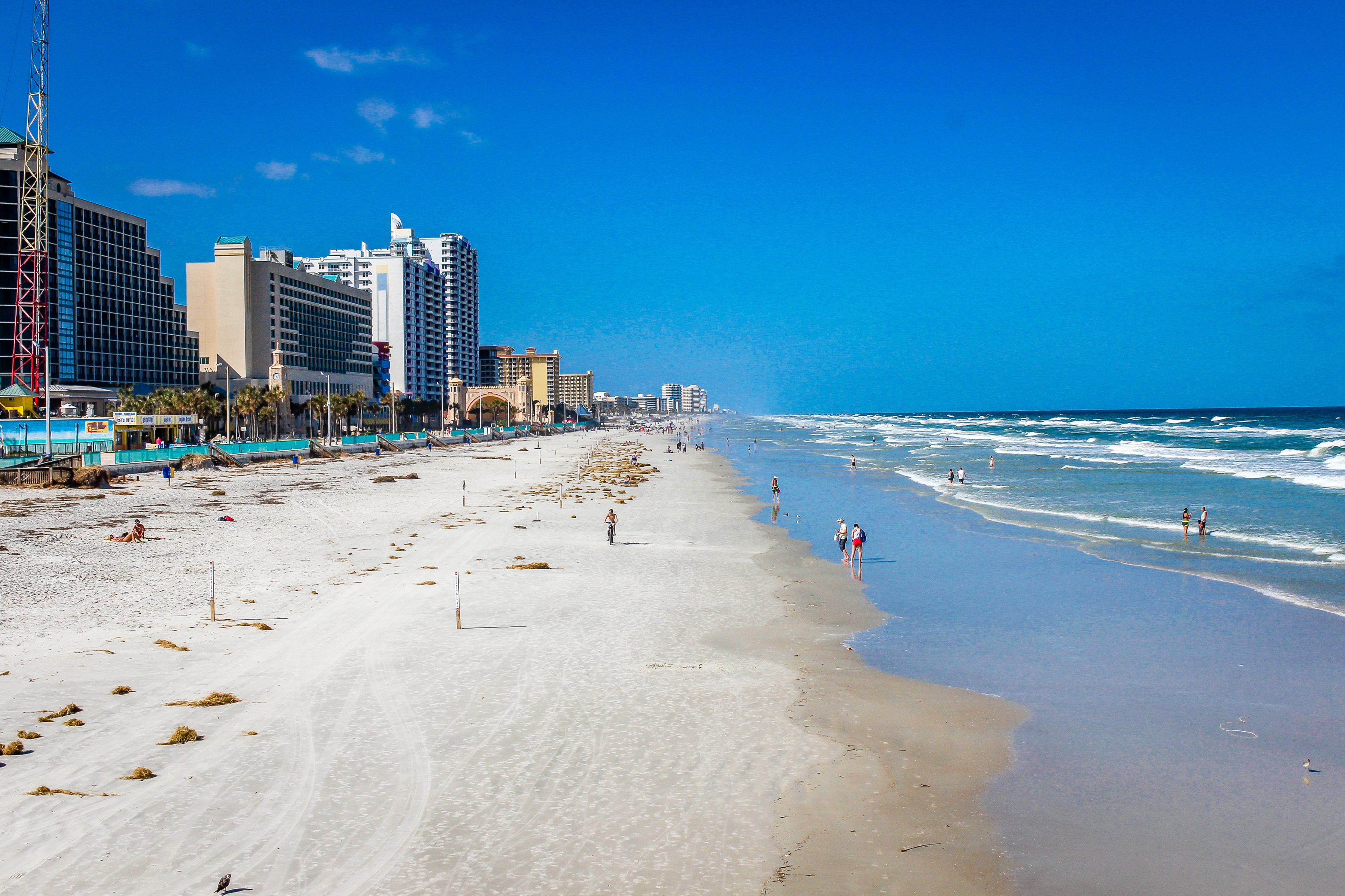 Oceanfront Escape w/ Pool, Walk to Eats & Daytona Boardwalk