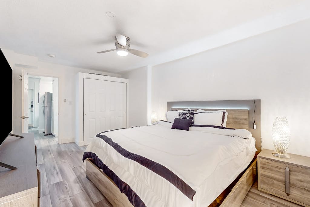 Oceanfront Escape w/ Pool, Walk to Eats & Daytona Boardwalk