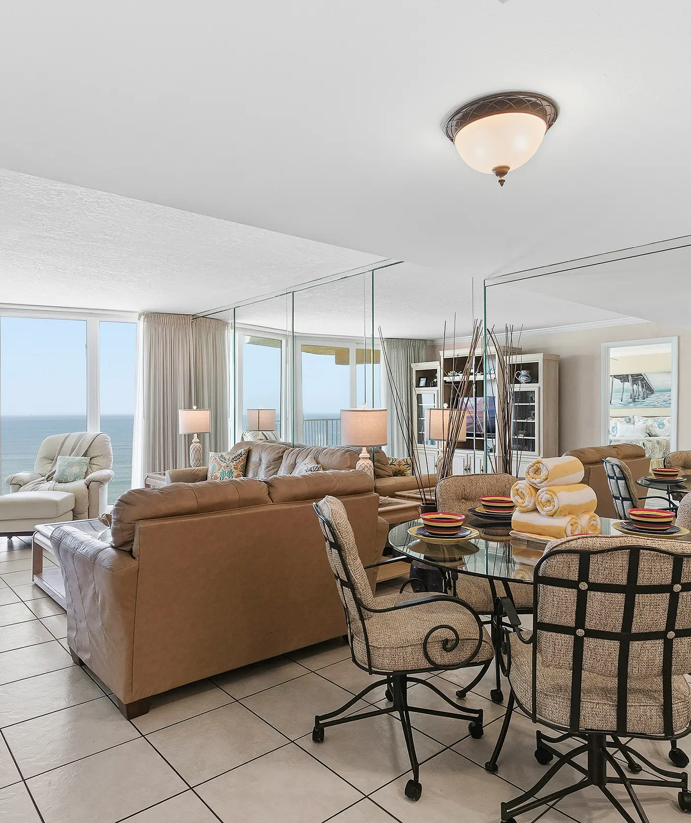 Shores Club 1002