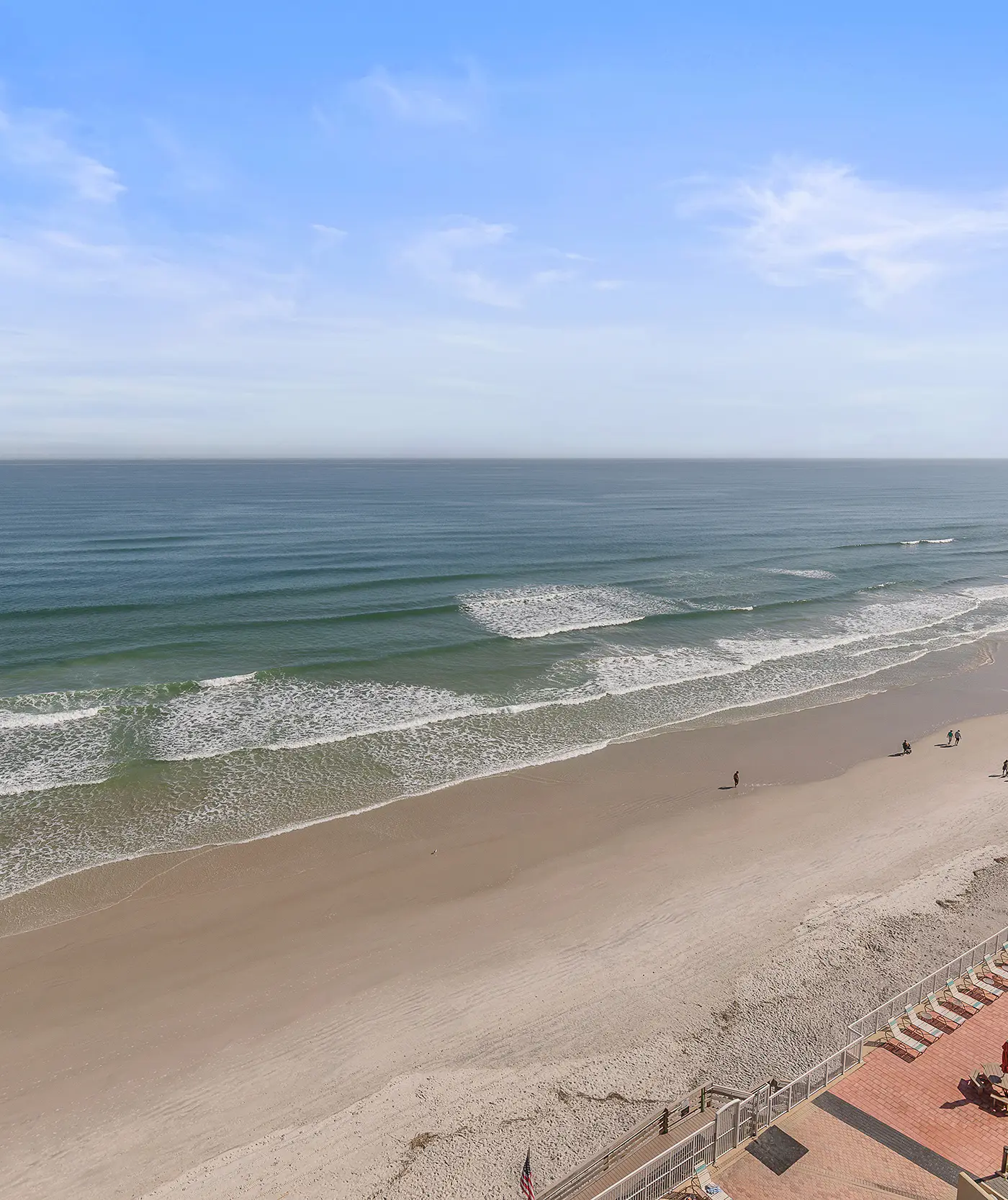 Shores Club 1002
