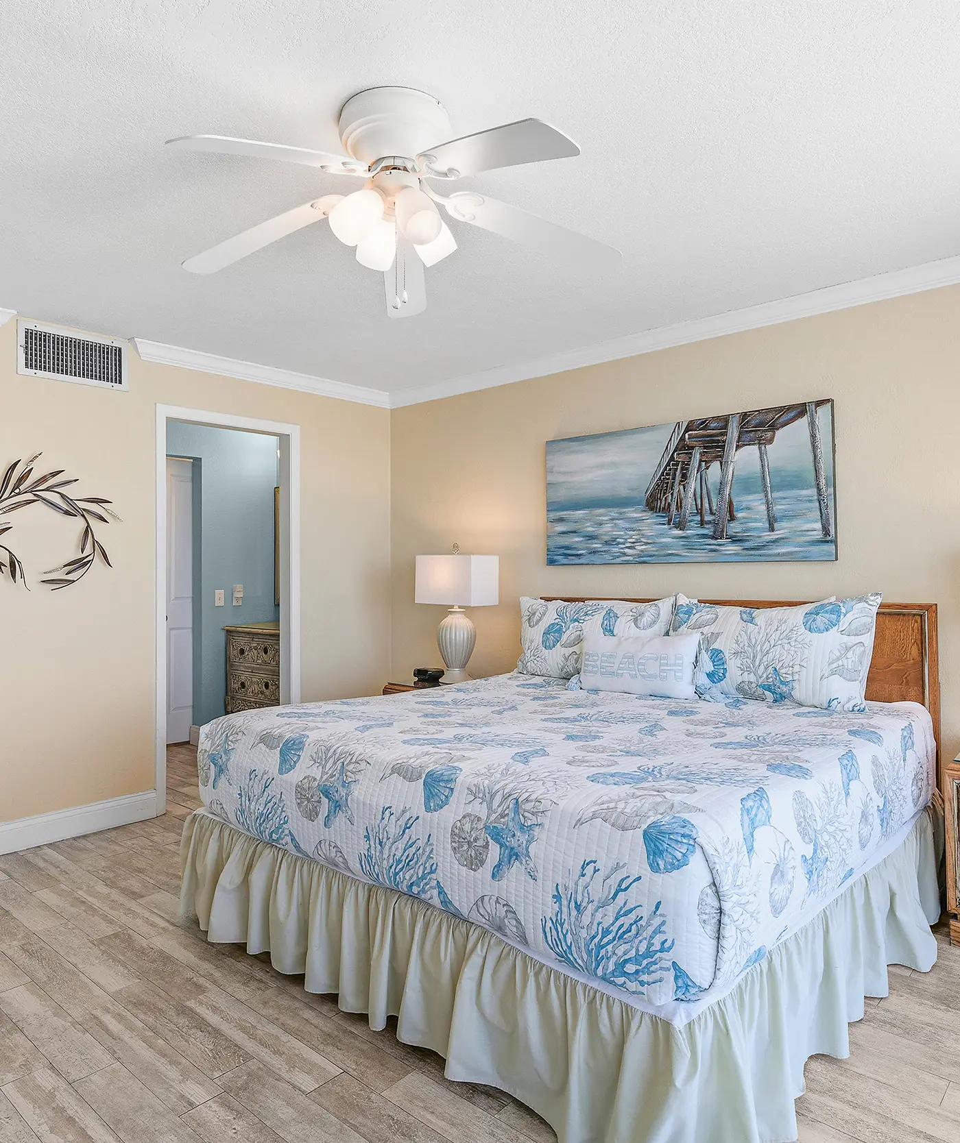 Shores Club 1002