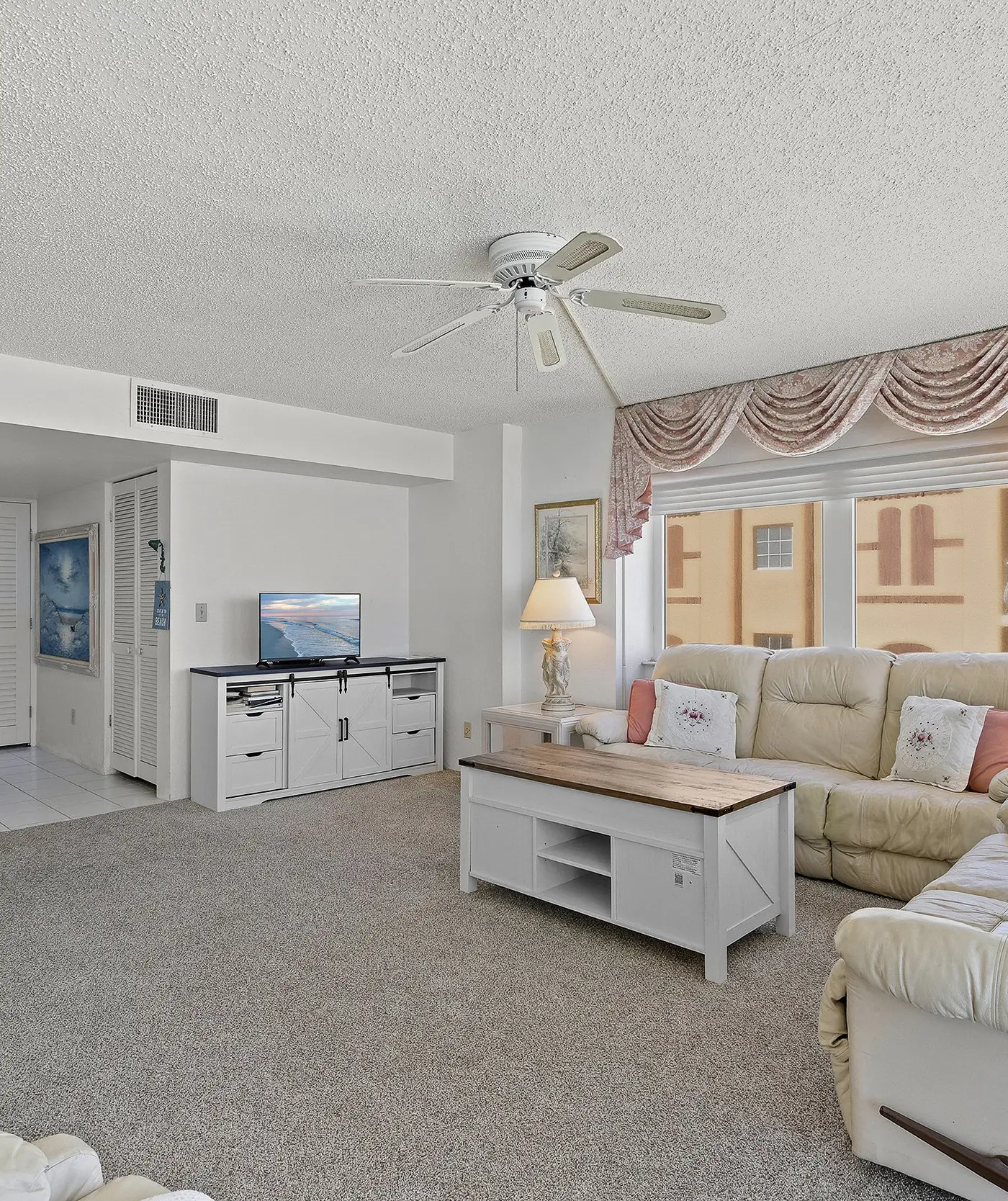 Shores Club 701 - Elegance by the Sea