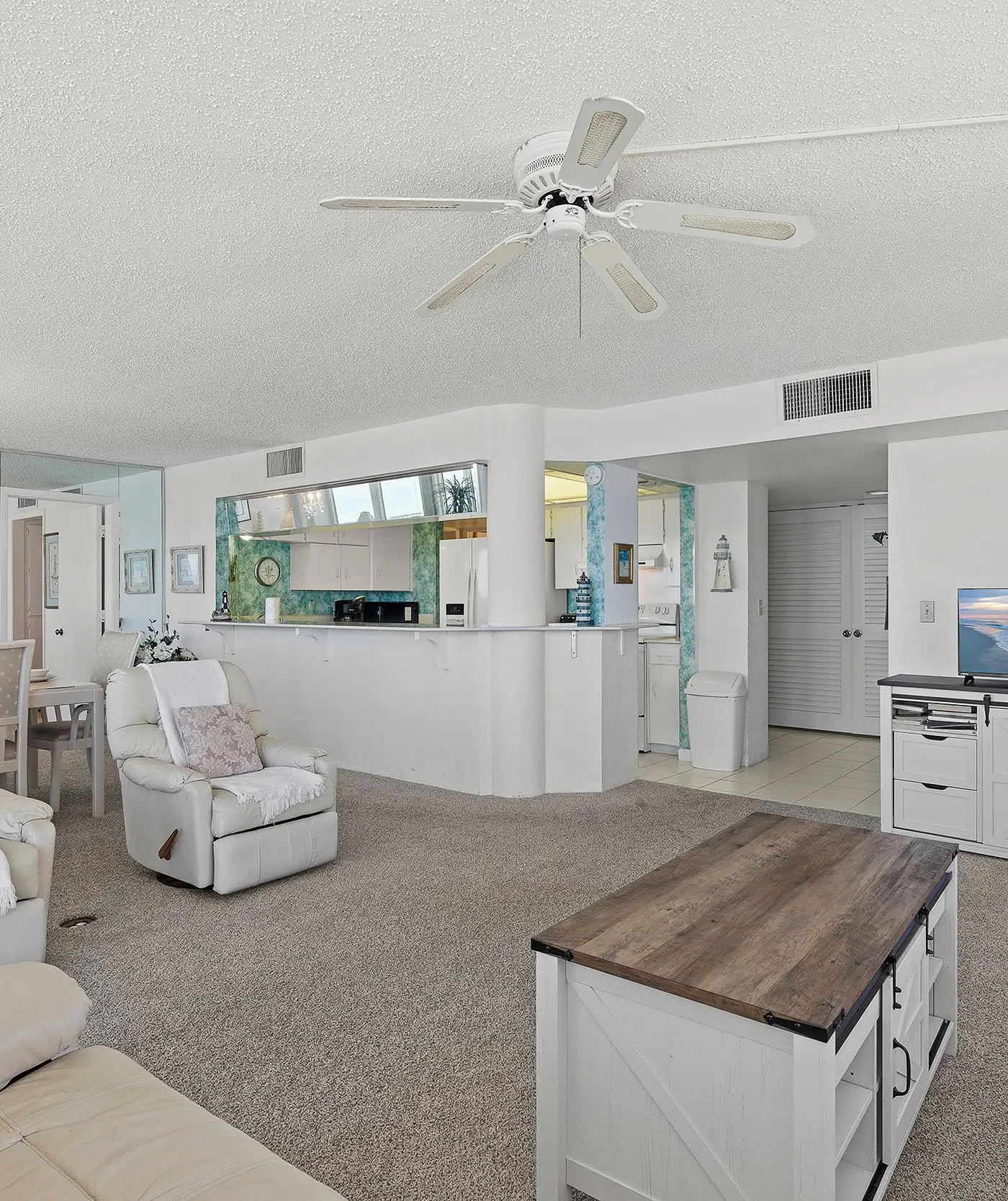 Shores Club 701 - Elegance by the Sea