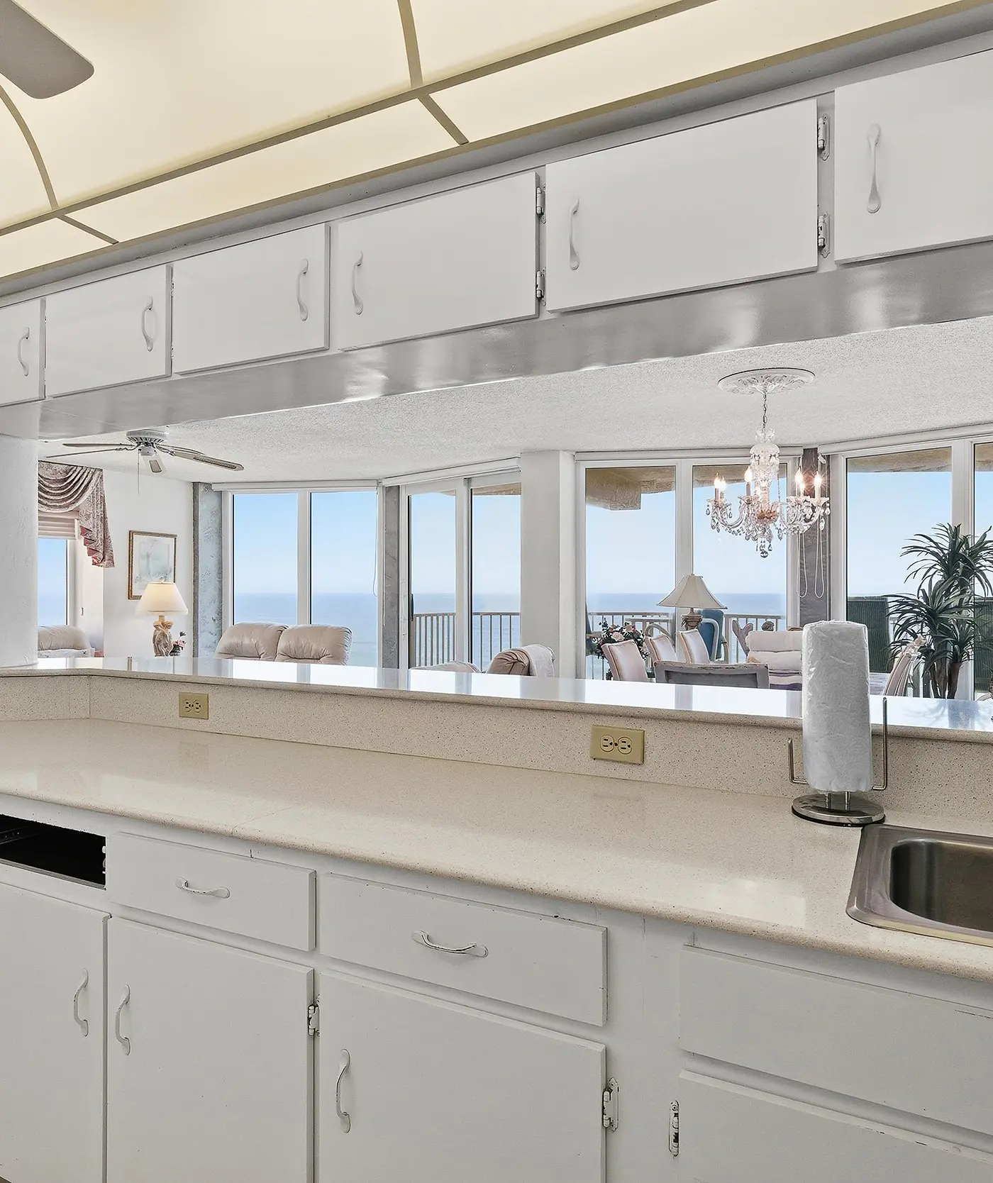 Shores Club 701 - Elegance by the Sea