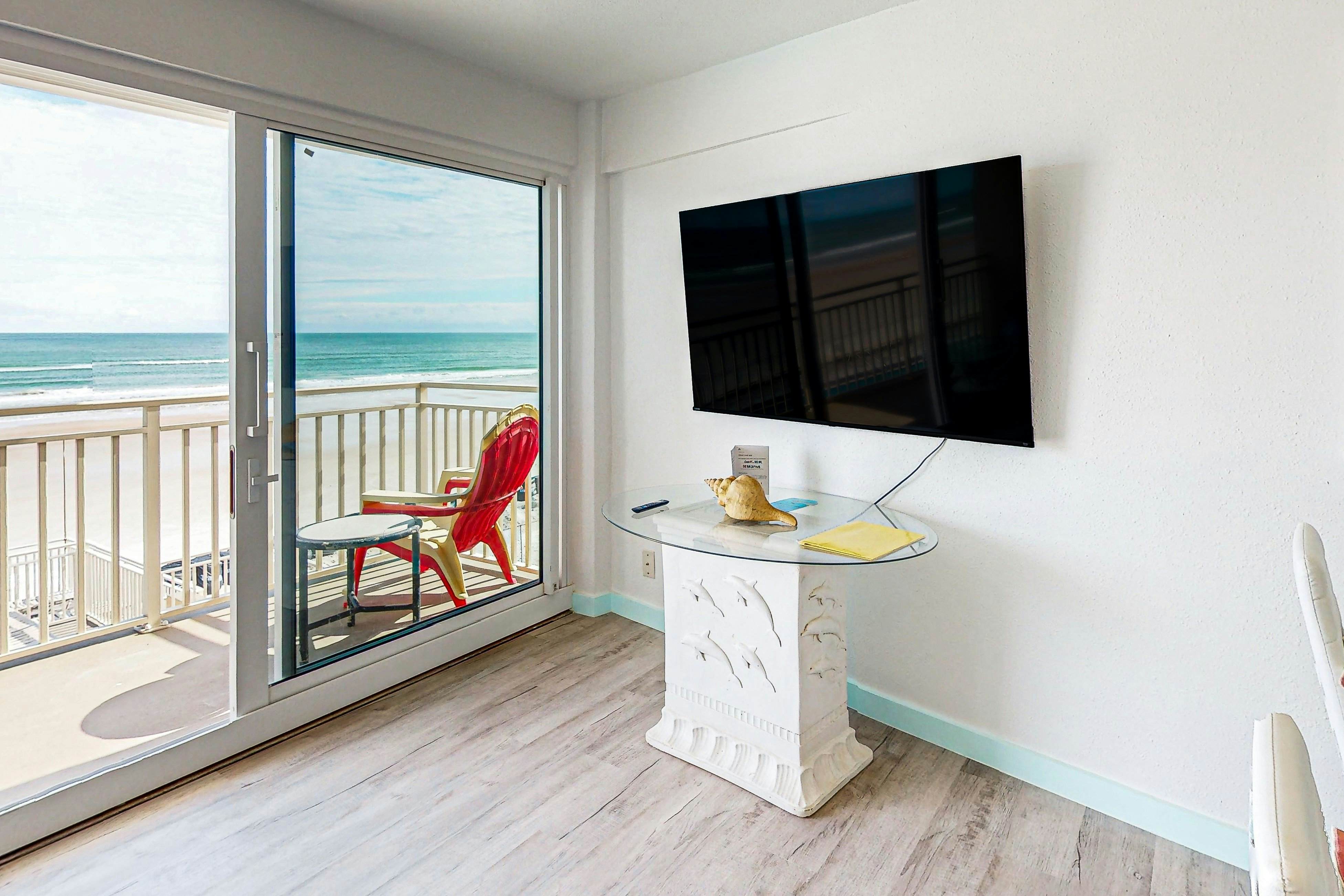 Daytona Inn 225 - Ocean Paradise