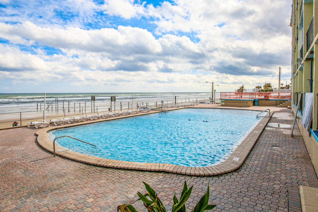 Daytona Inn 225 - Ocean Paradise