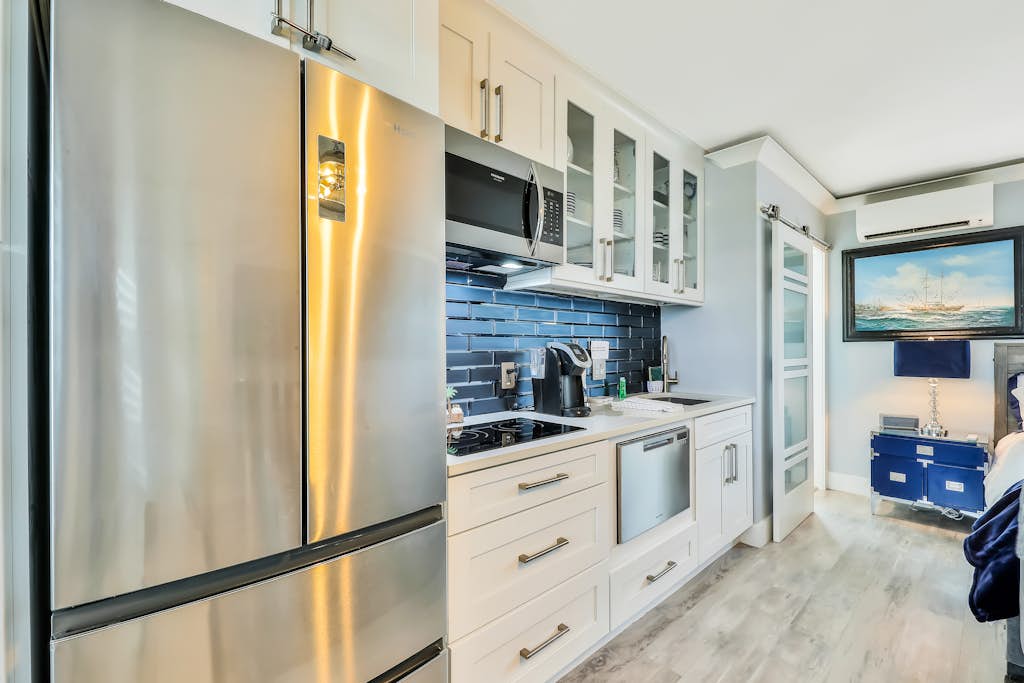 Updated Oceanfront Studio w/ Balcony & Pool – Steps to the Beach