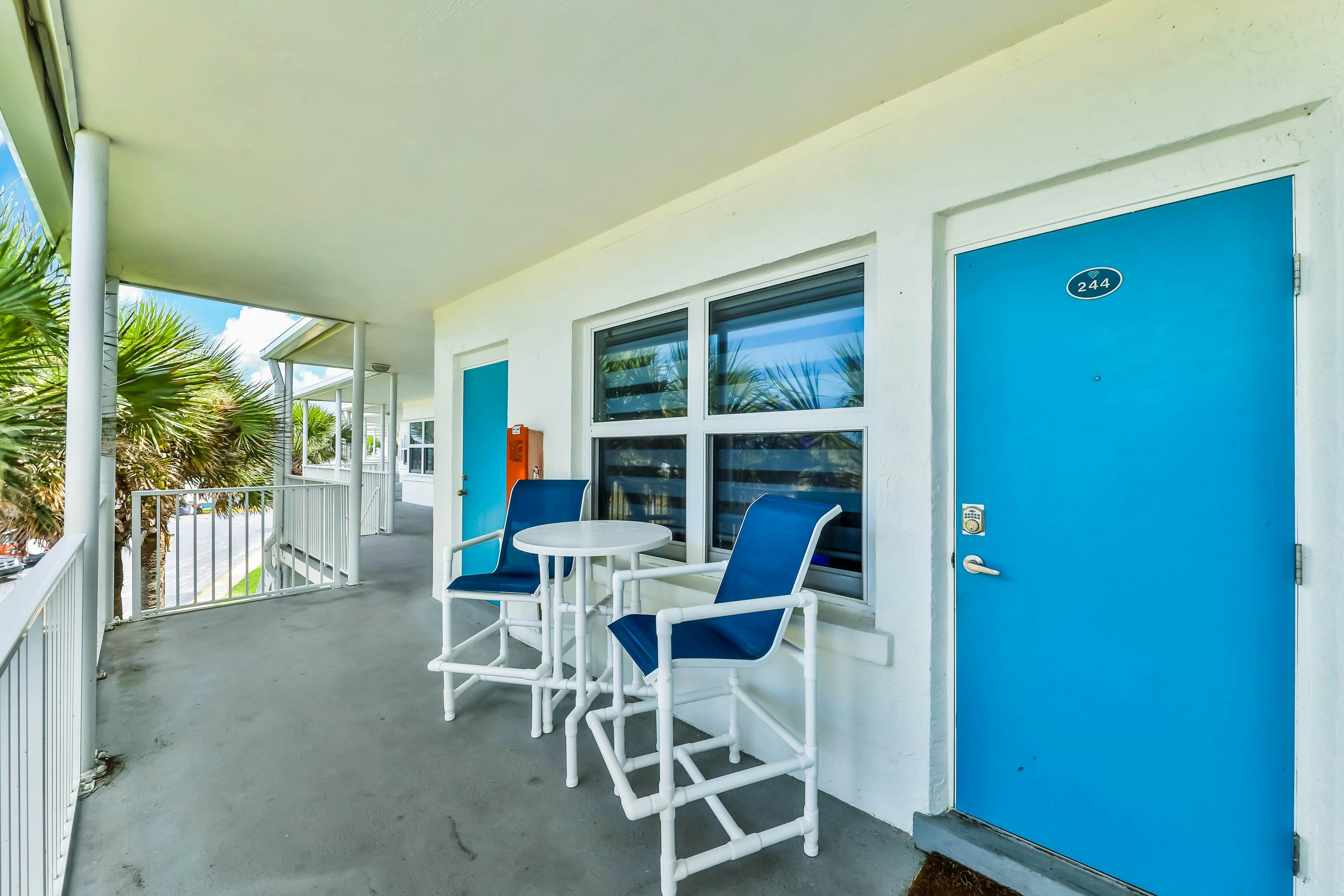 Ocean Jewels Club 244