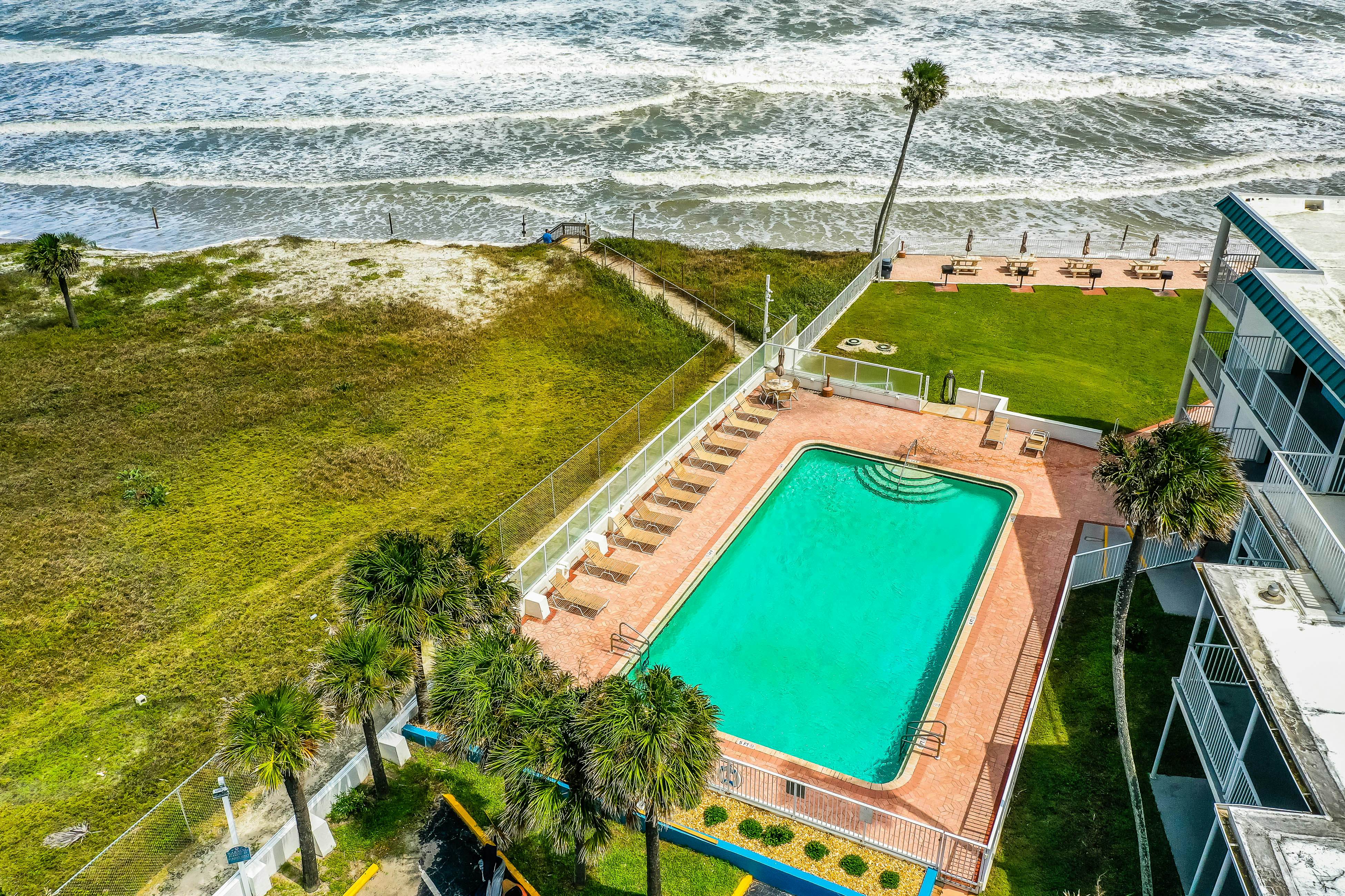 Ocean Jewels Club 244