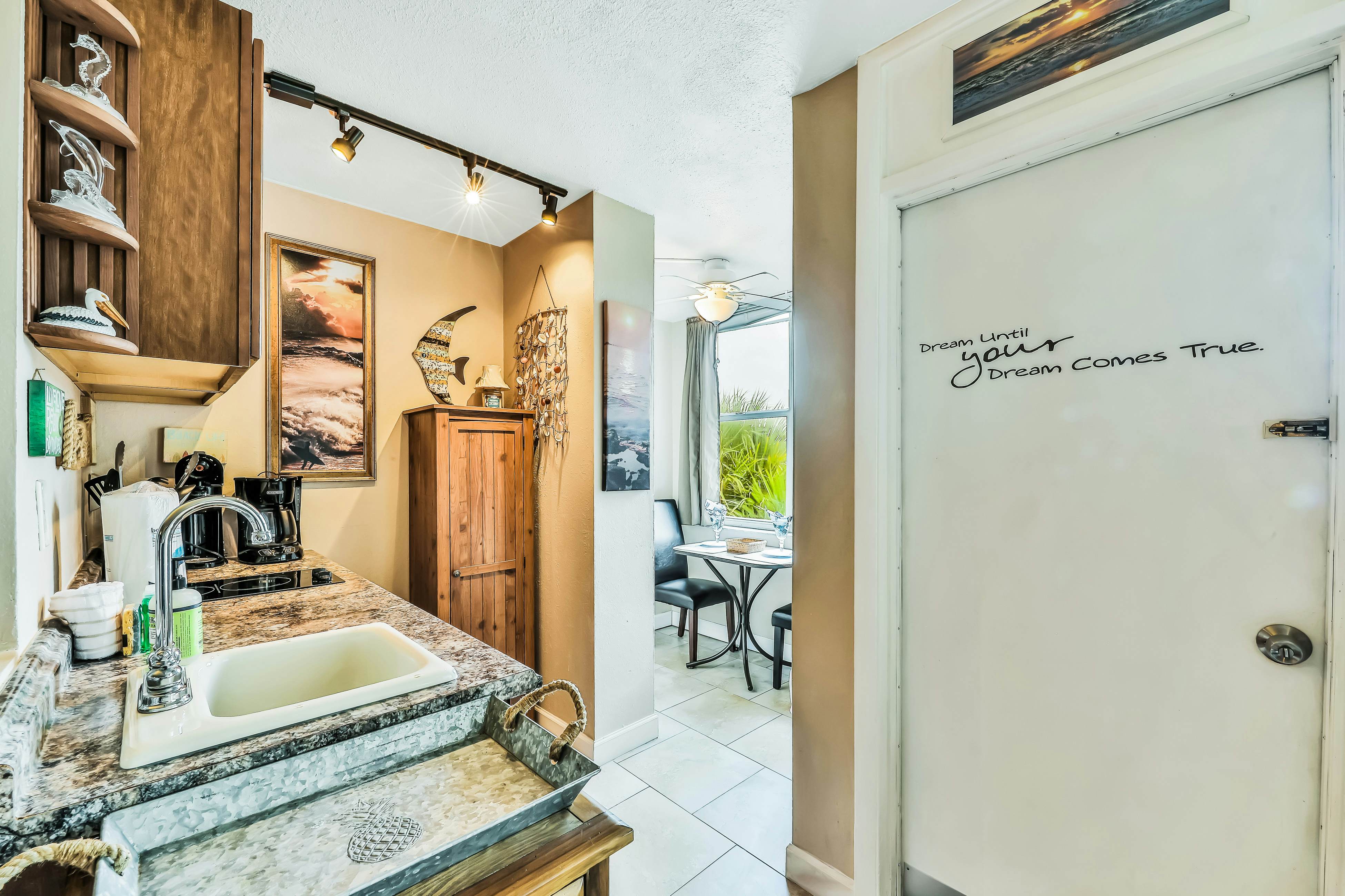 Ocean Jewels Club 303