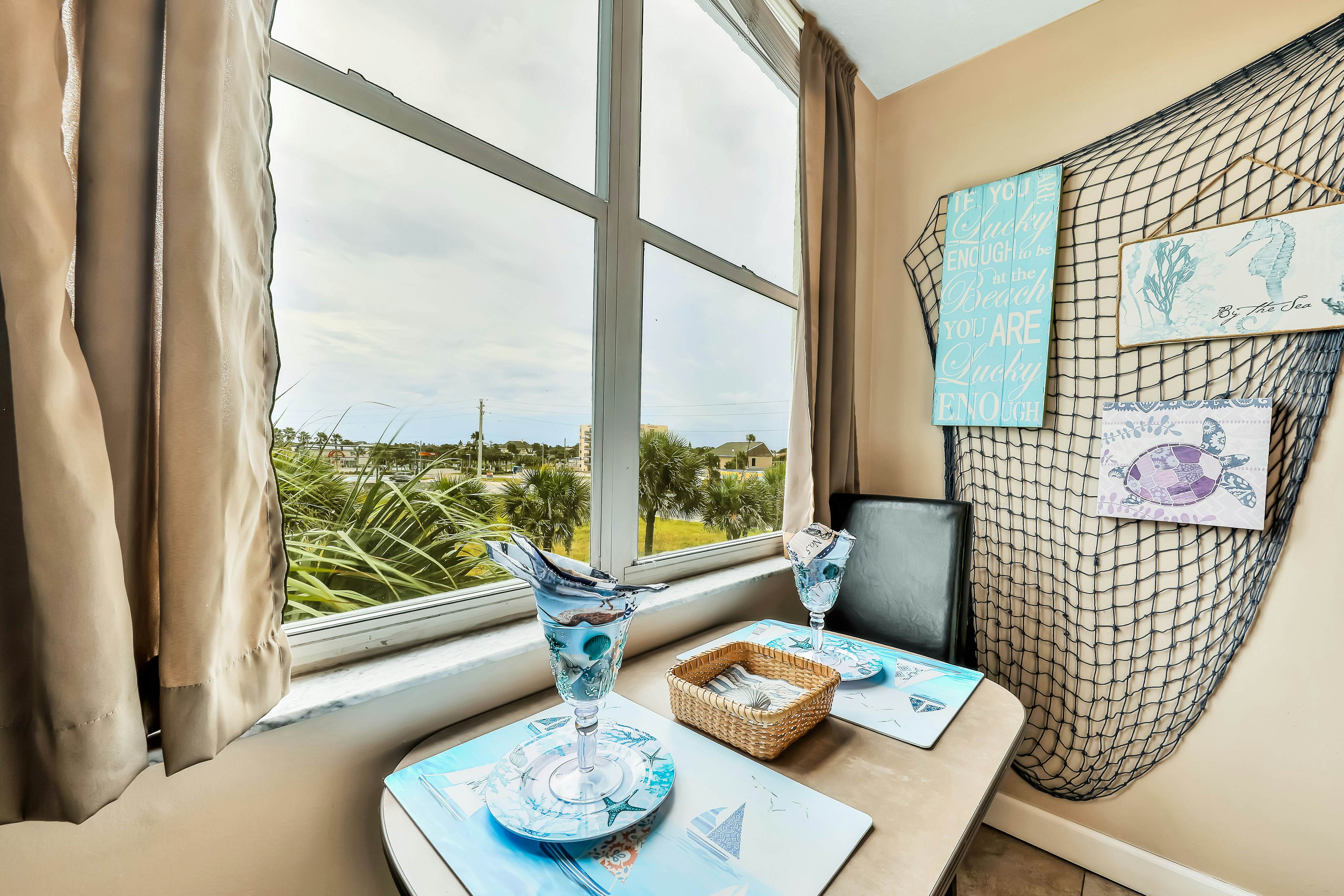 Ocean Jewels Club 303