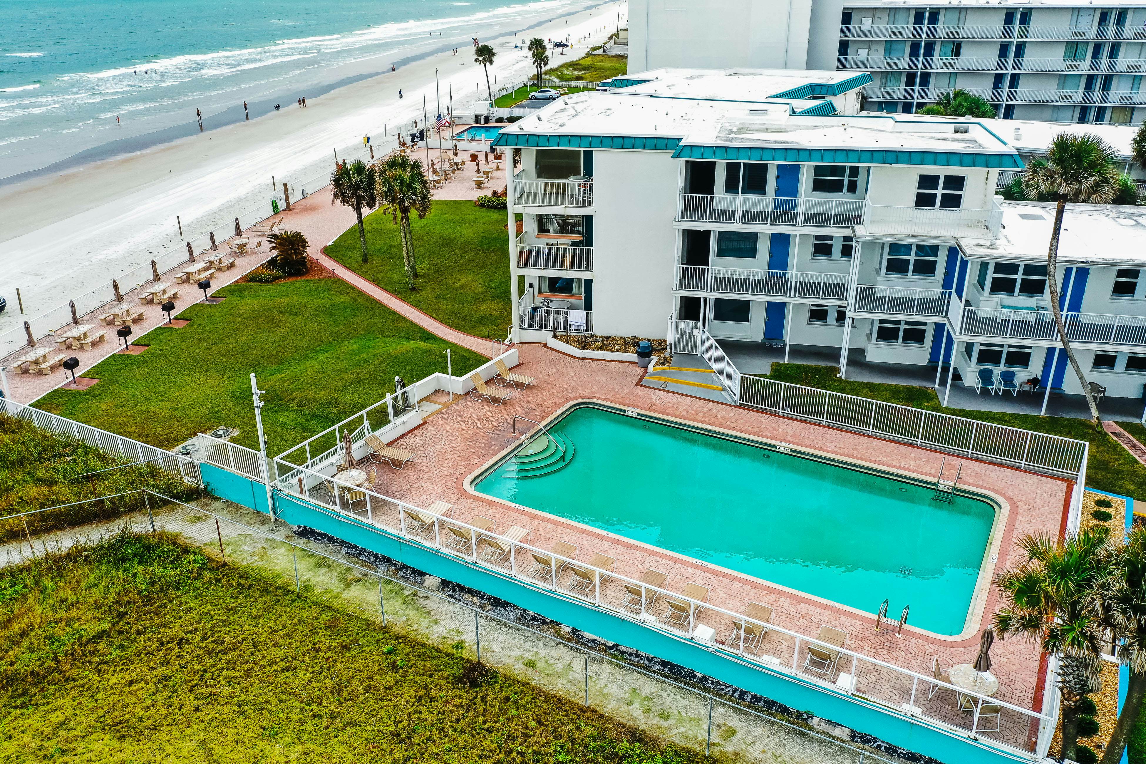 Ocean Jewels Club 303