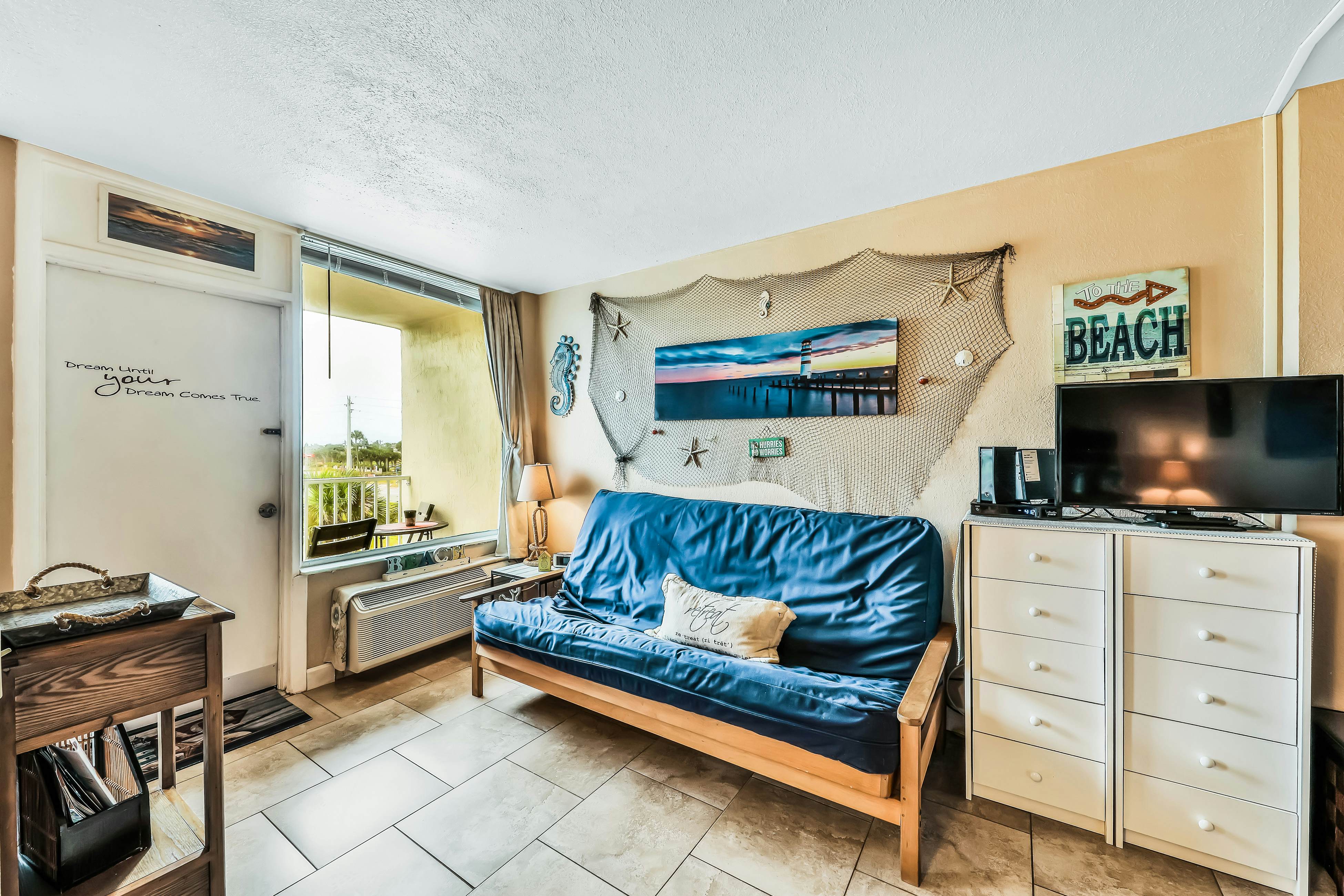 Ocean Jewels Club 303