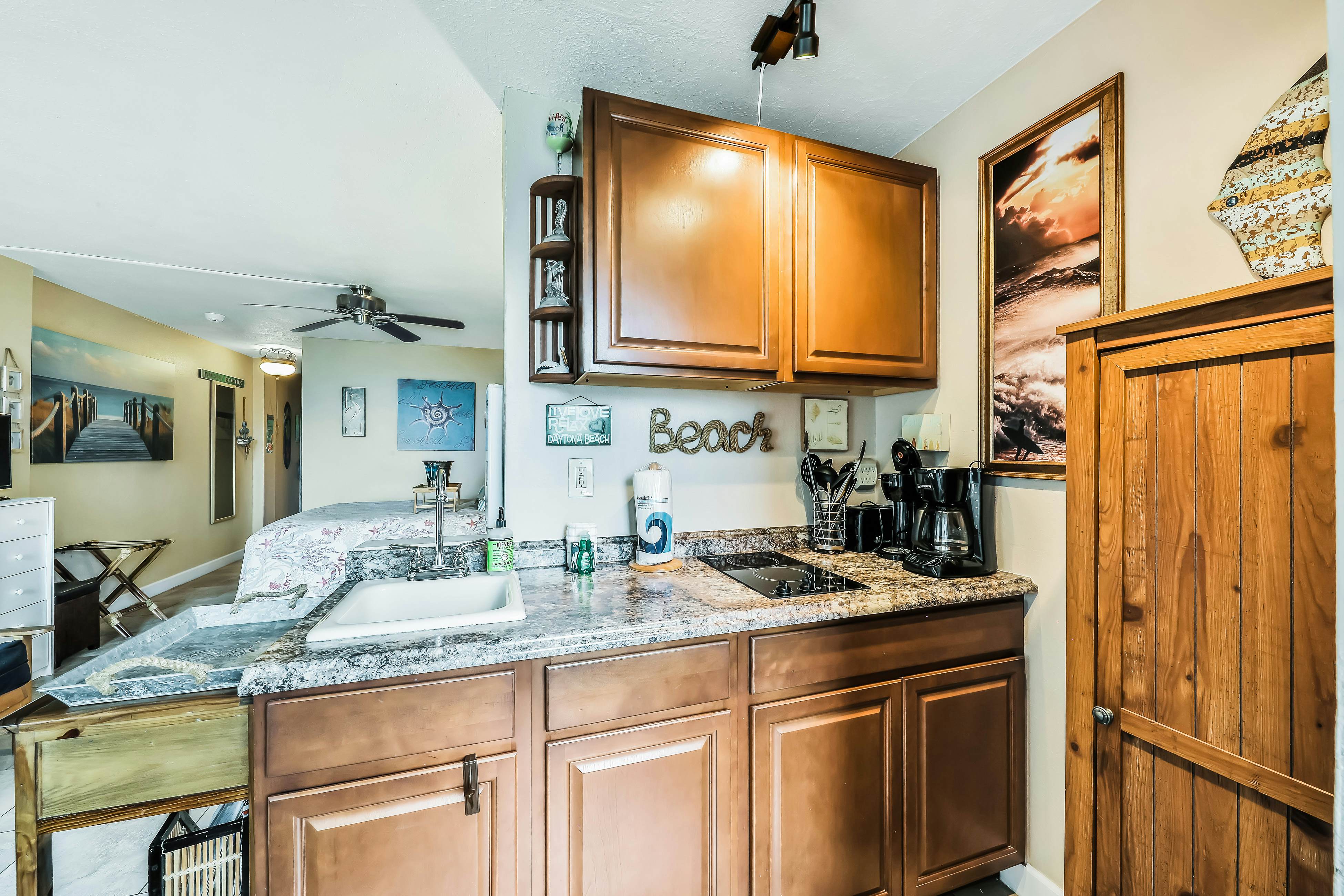 Ocean Jewels Club 303