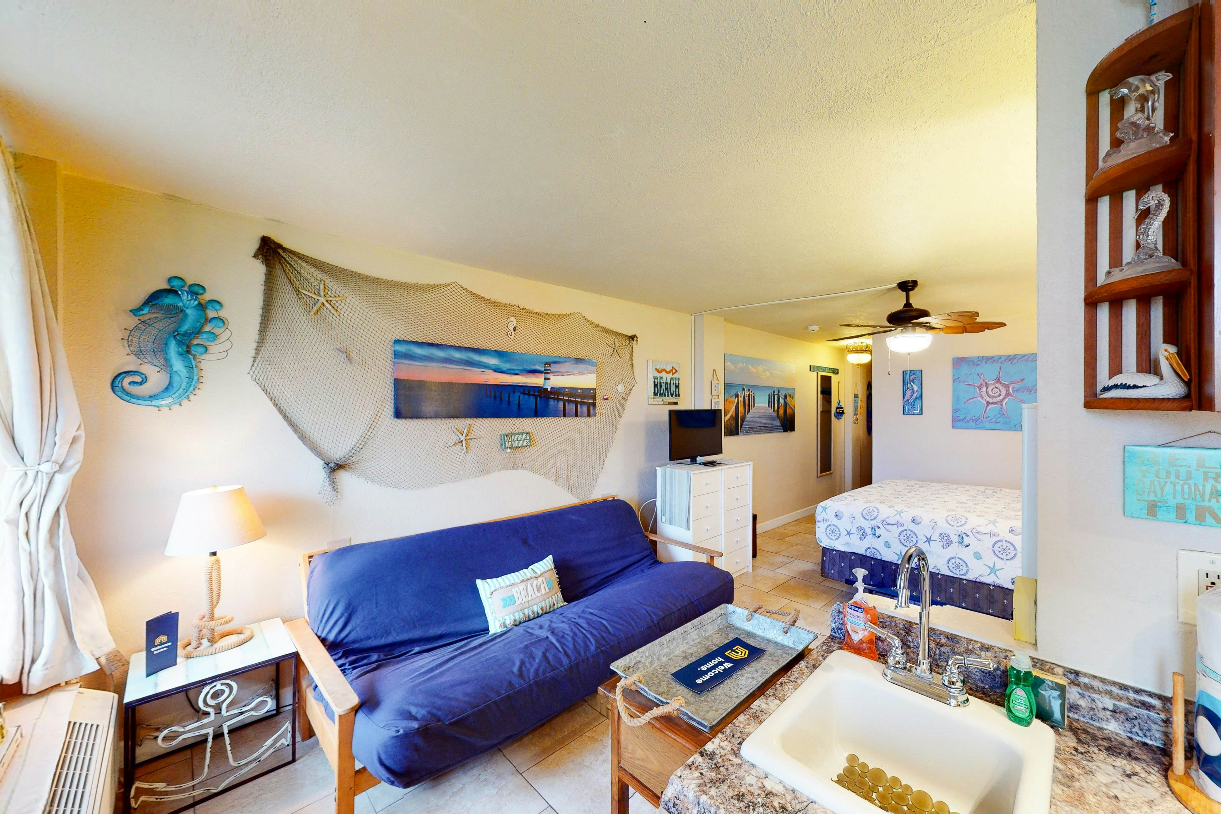 Ocean Jewels Club 303